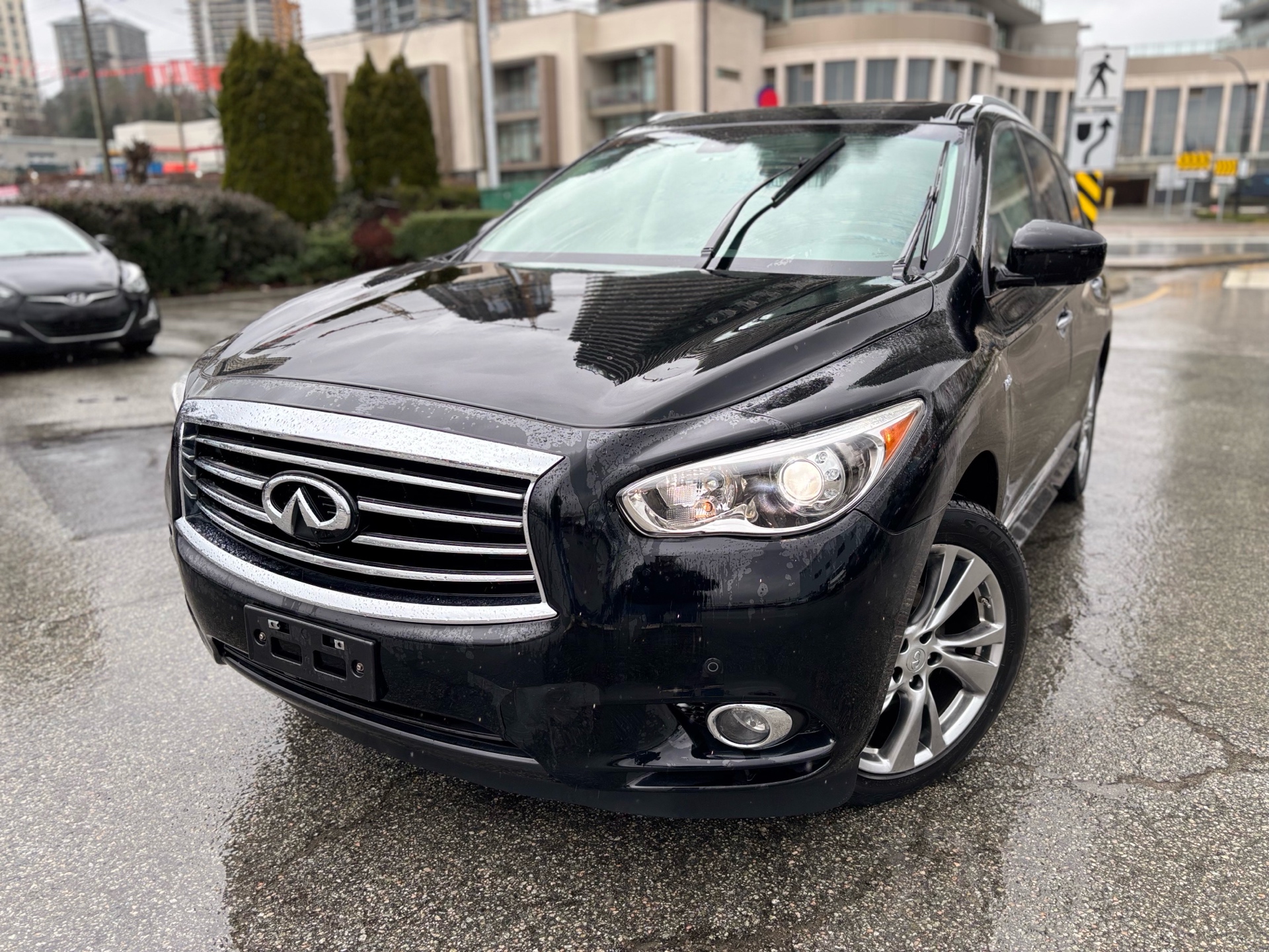 /canwestautoinc/2014-INFINITI-QX60-04781546143467974.jpg