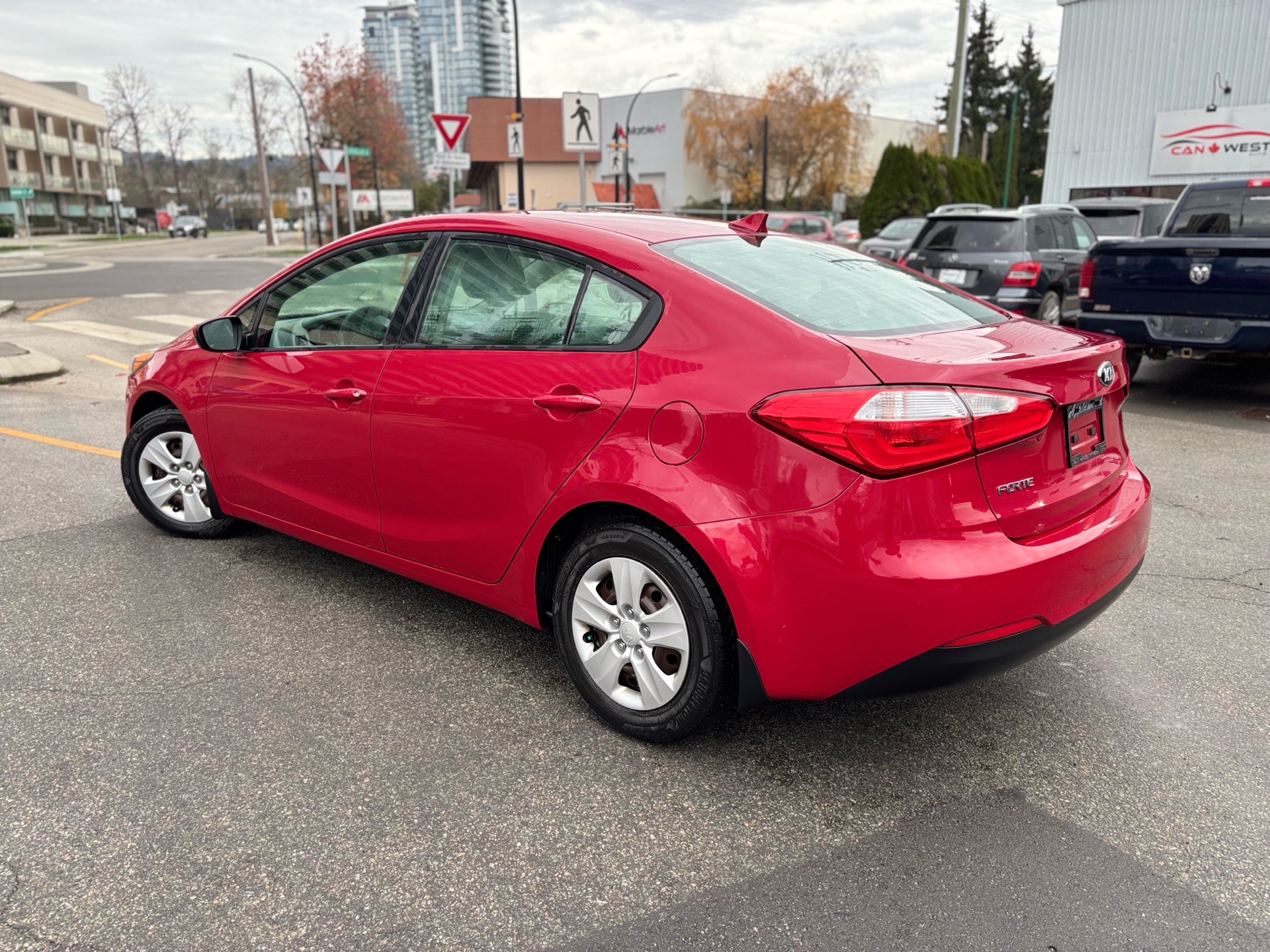 /canwestautoinc/2014-Kia-Forte-12071282670673544.jpg