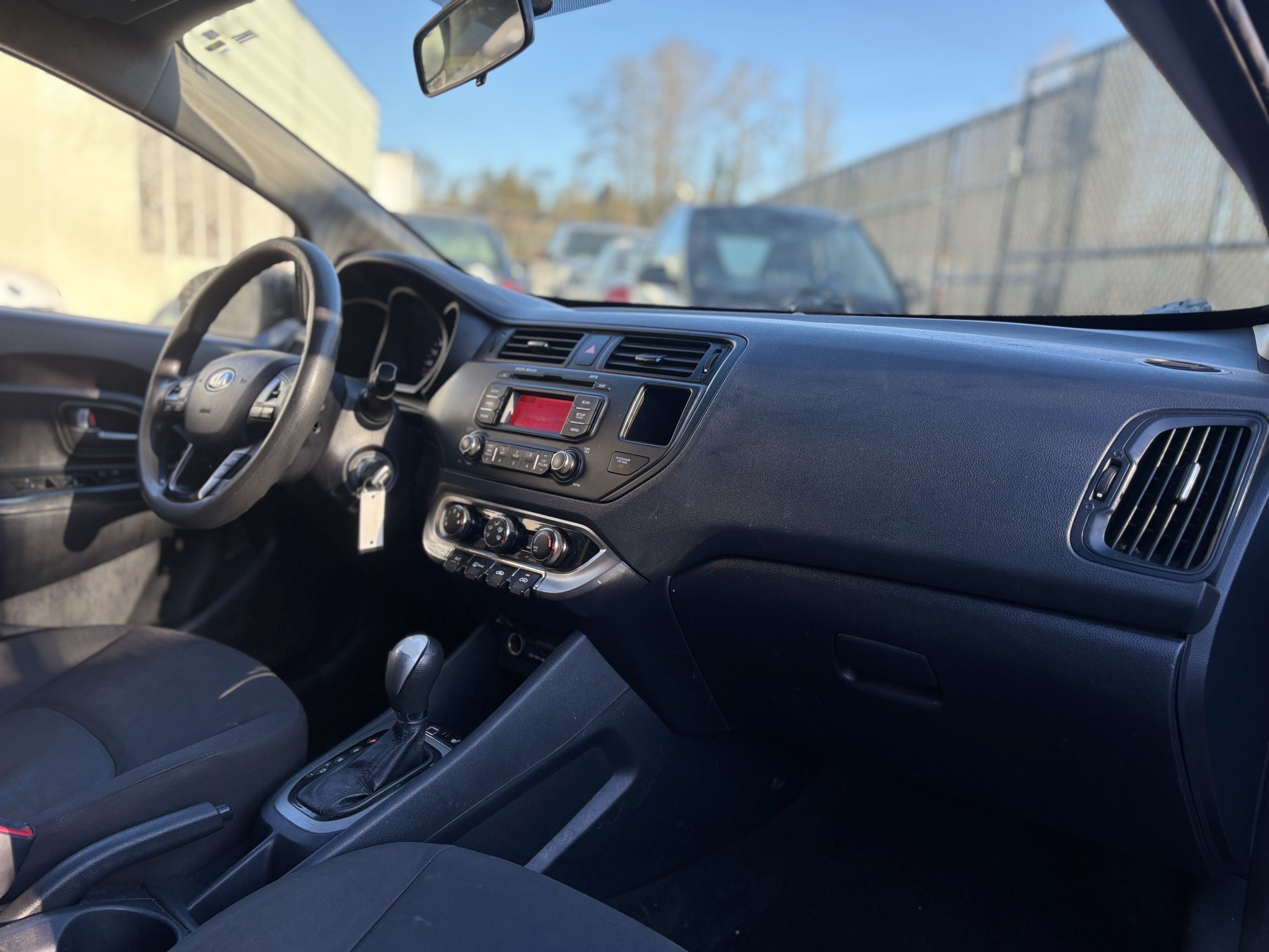 /canwestautoinc/2014-Kia-Rio-059814636588930936.jpg