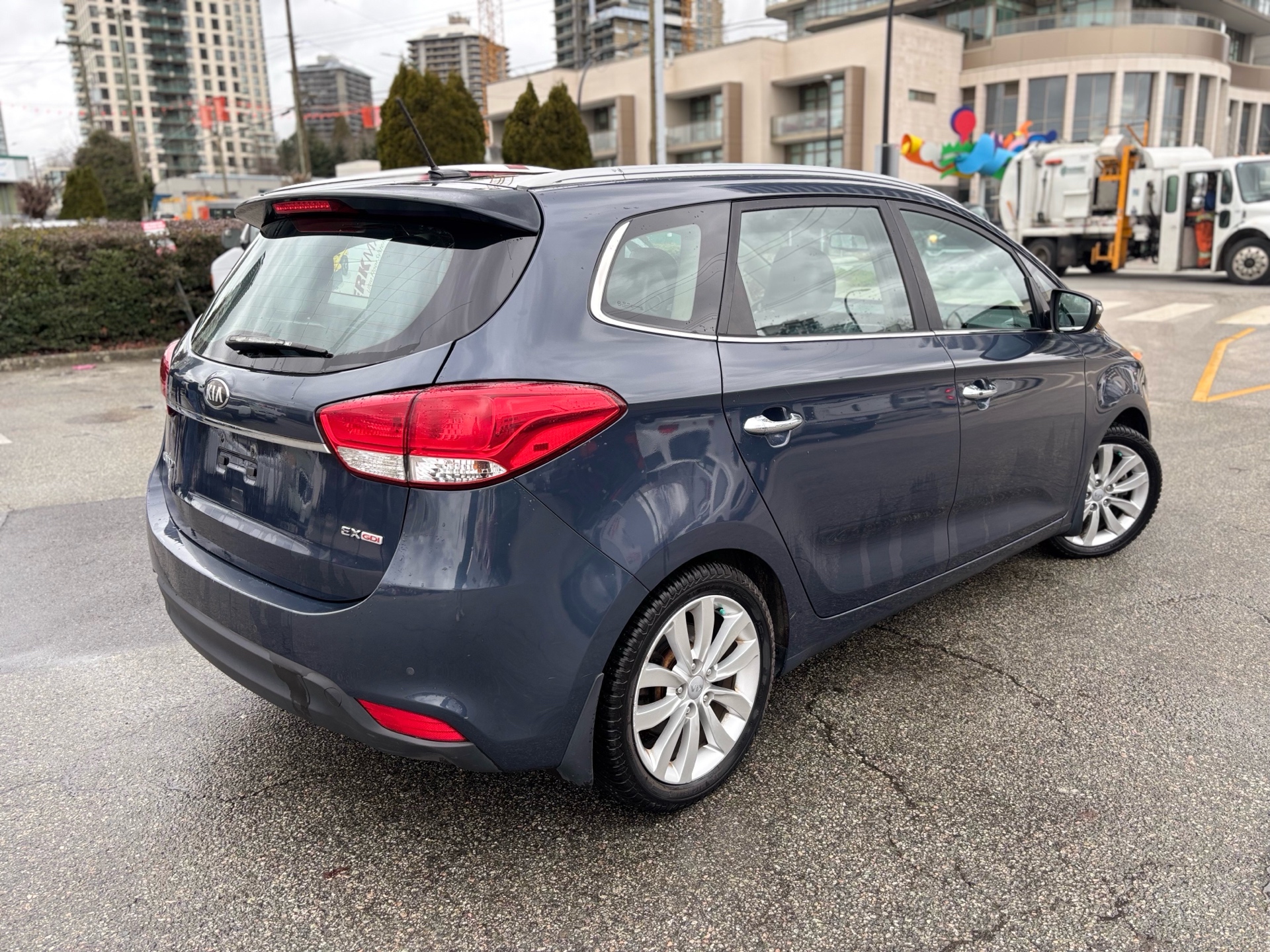 /canwestautoinc/2014-Kia-Rondo-4509451358795984.jpg
