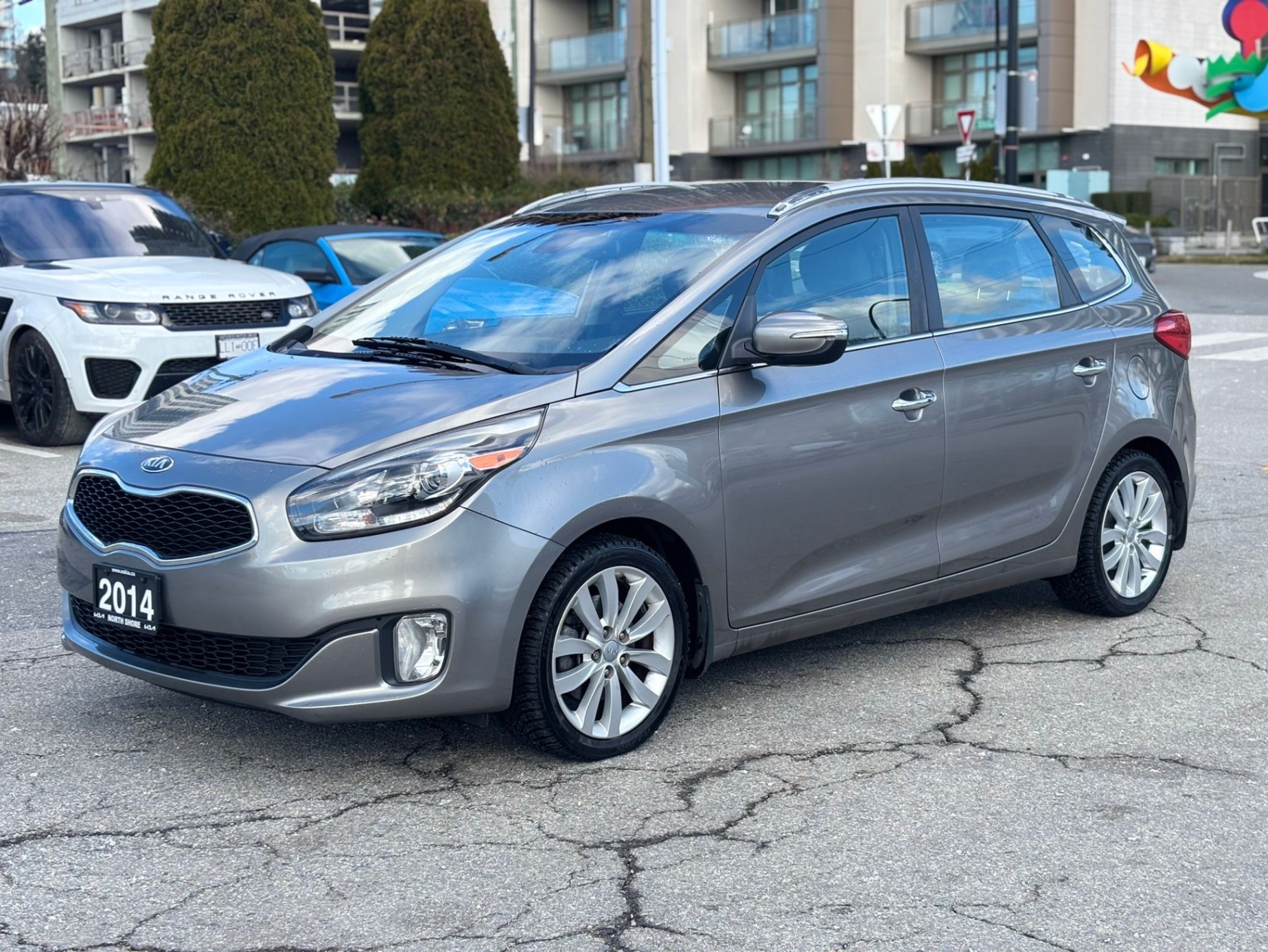 /canwestautoinc/2014-Kia-Rondo-8449692751857025.jpg