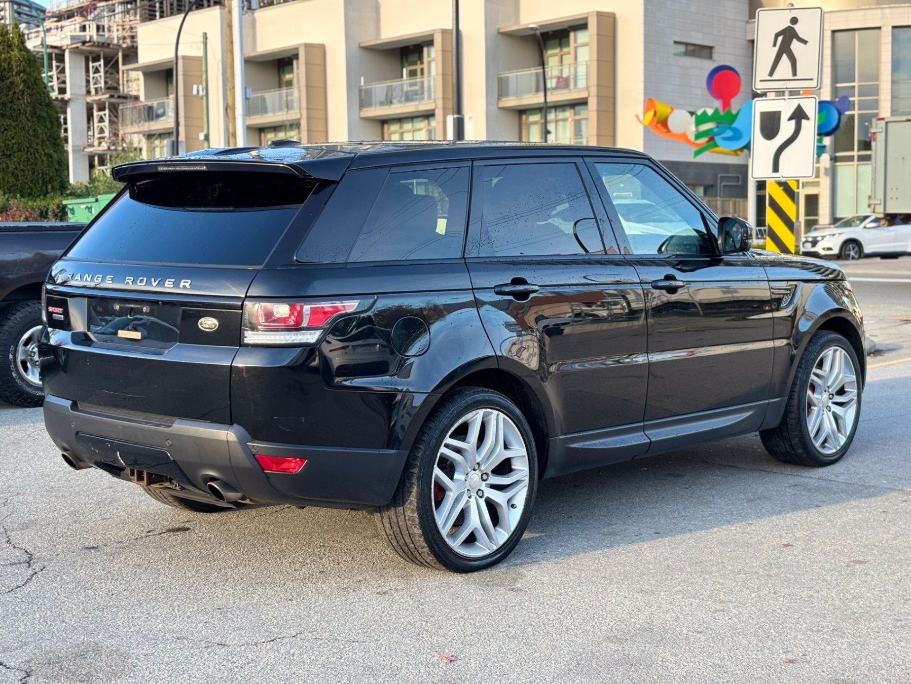 /canwestautoinc/2014-LandRover-RangeRover-9779123740876525.jpg