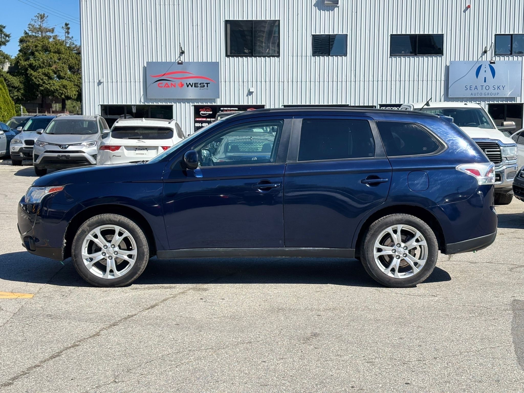 /canwestautoinc/2014-Mitsubishi-Outlander-3316393430311948.jpg