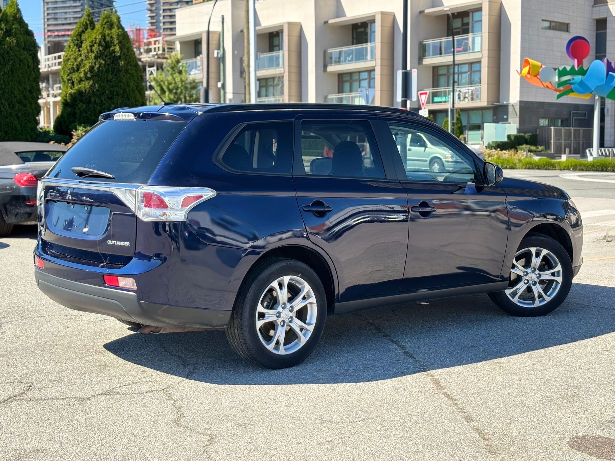 /canwestautoinc/2014-Mitsubishi-Outlander-9432712088049422.jpg