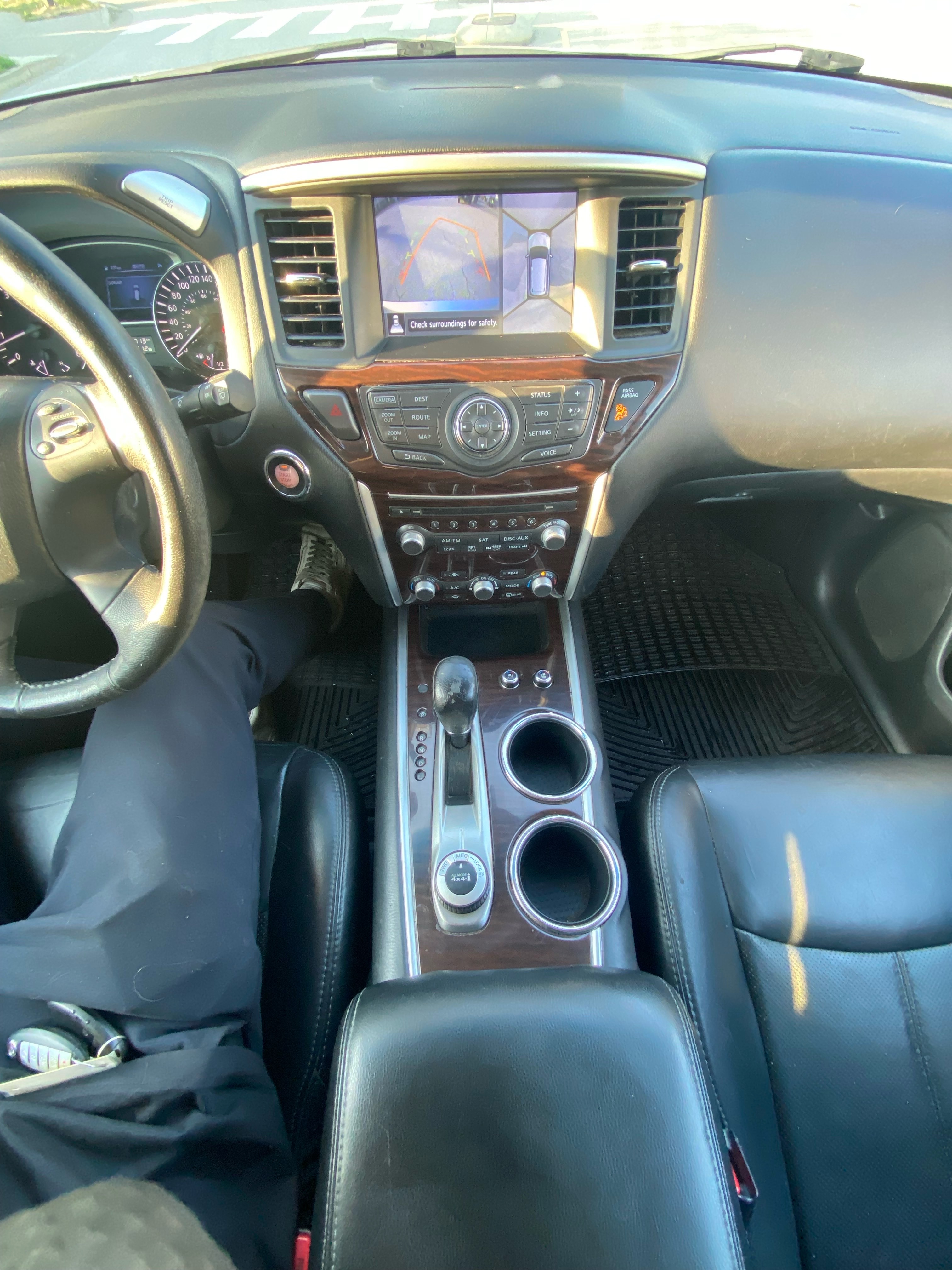 /canwestautoinc/2014-Nissan-Pathfinder-45796479092530573.jpg