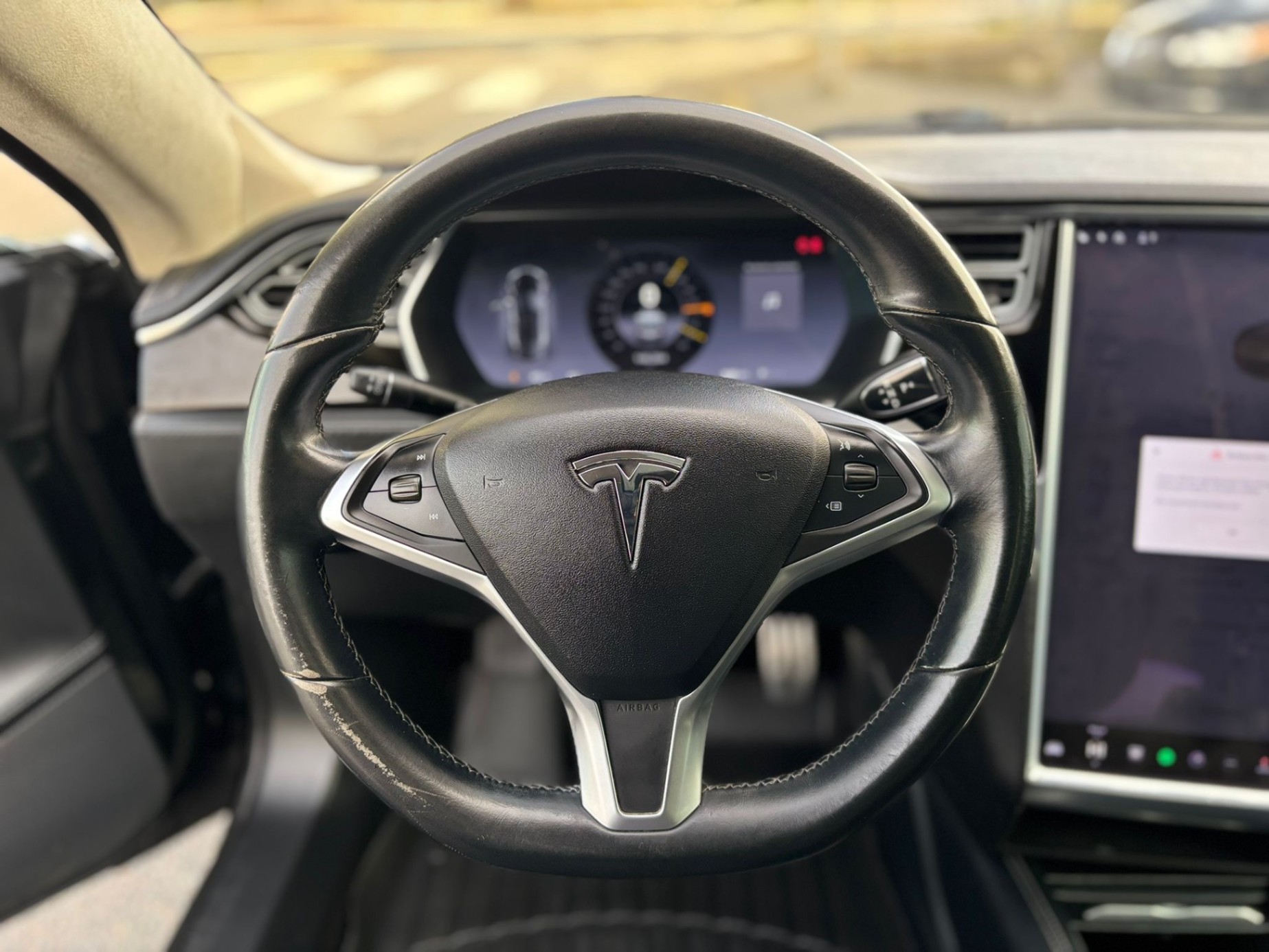 /canwestautoinc/2014-Tesla-ModelS-014599350485624107.jpg