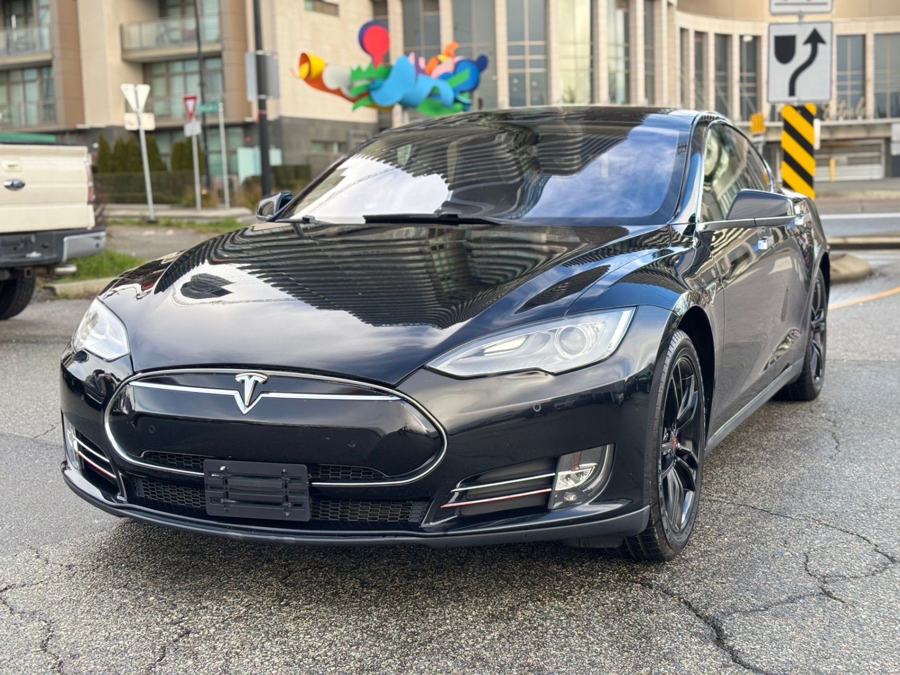 /canwestautoinc/2014-Tesla-ModelS-06578319021690704.jpg