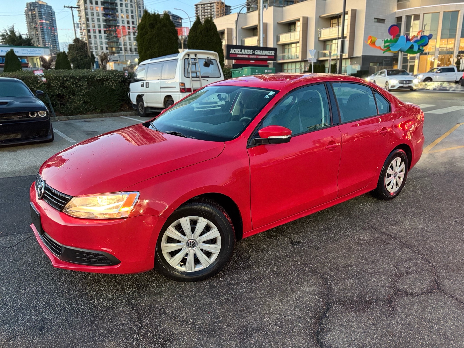 /canwestautoinc/2014-Volkswagen-Jetta-04269293708677657.jpg
