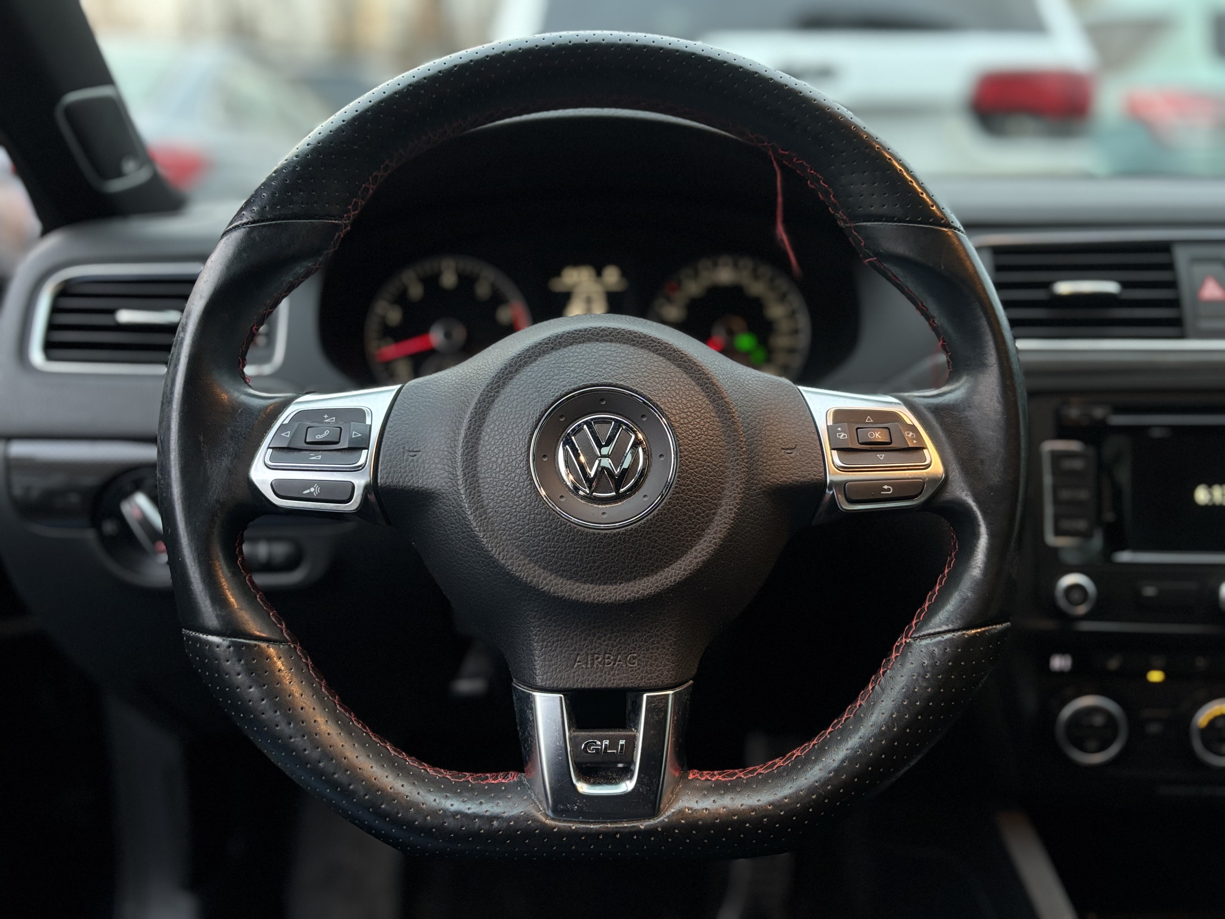 /canwestautoinc/2014-Volkswagen-Jetta-11765175567130814.jpg