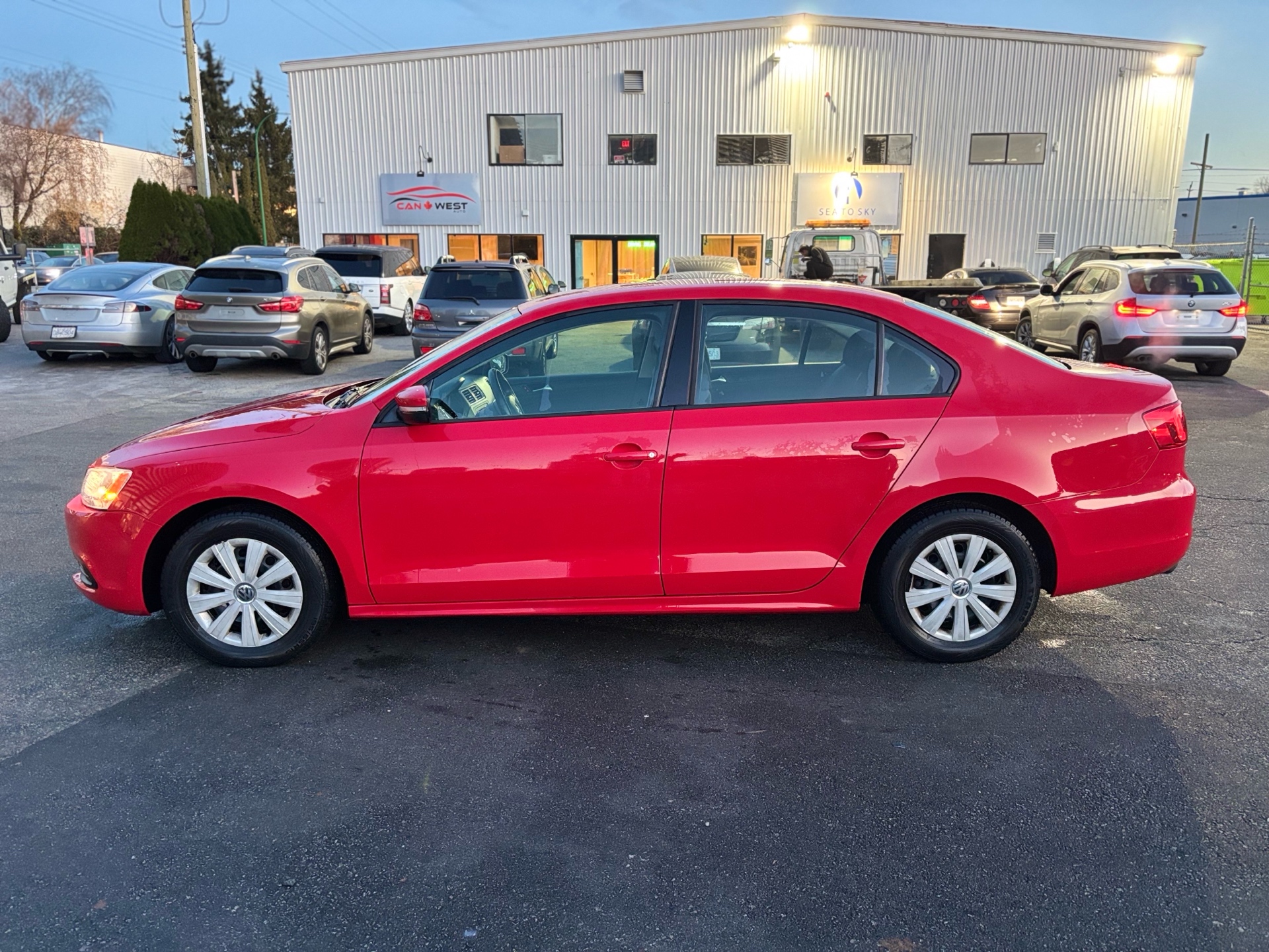 /canwestautoinc/2014-Volkswagen-Jetta-2904808670477086.jpg