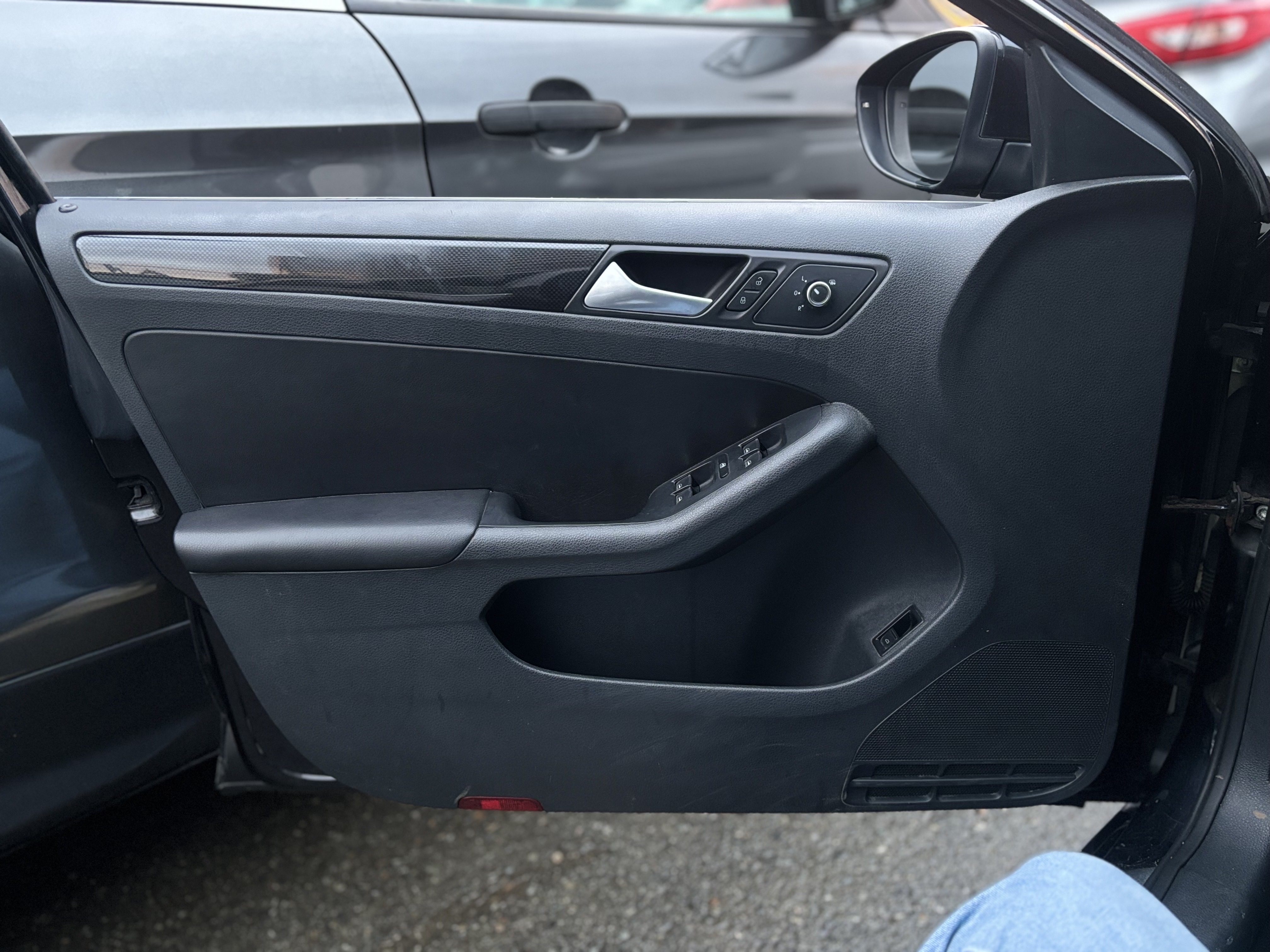 /canwestautoinc/2014-Volkswagen-Jetta-6703748479183267.jpg