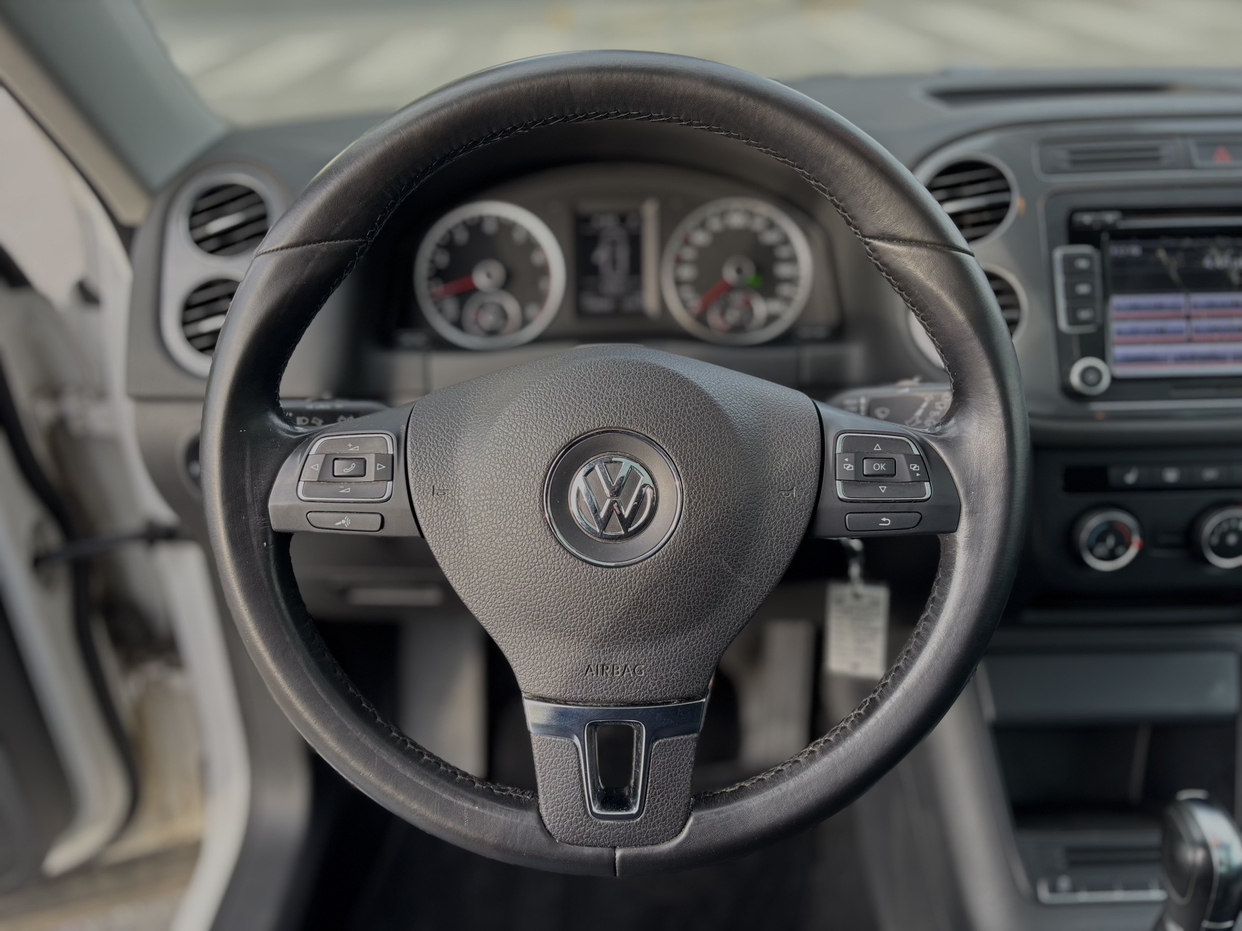 /canwestautoinc/2014-Volkswagen-Tiguan-592734425777085.jpg