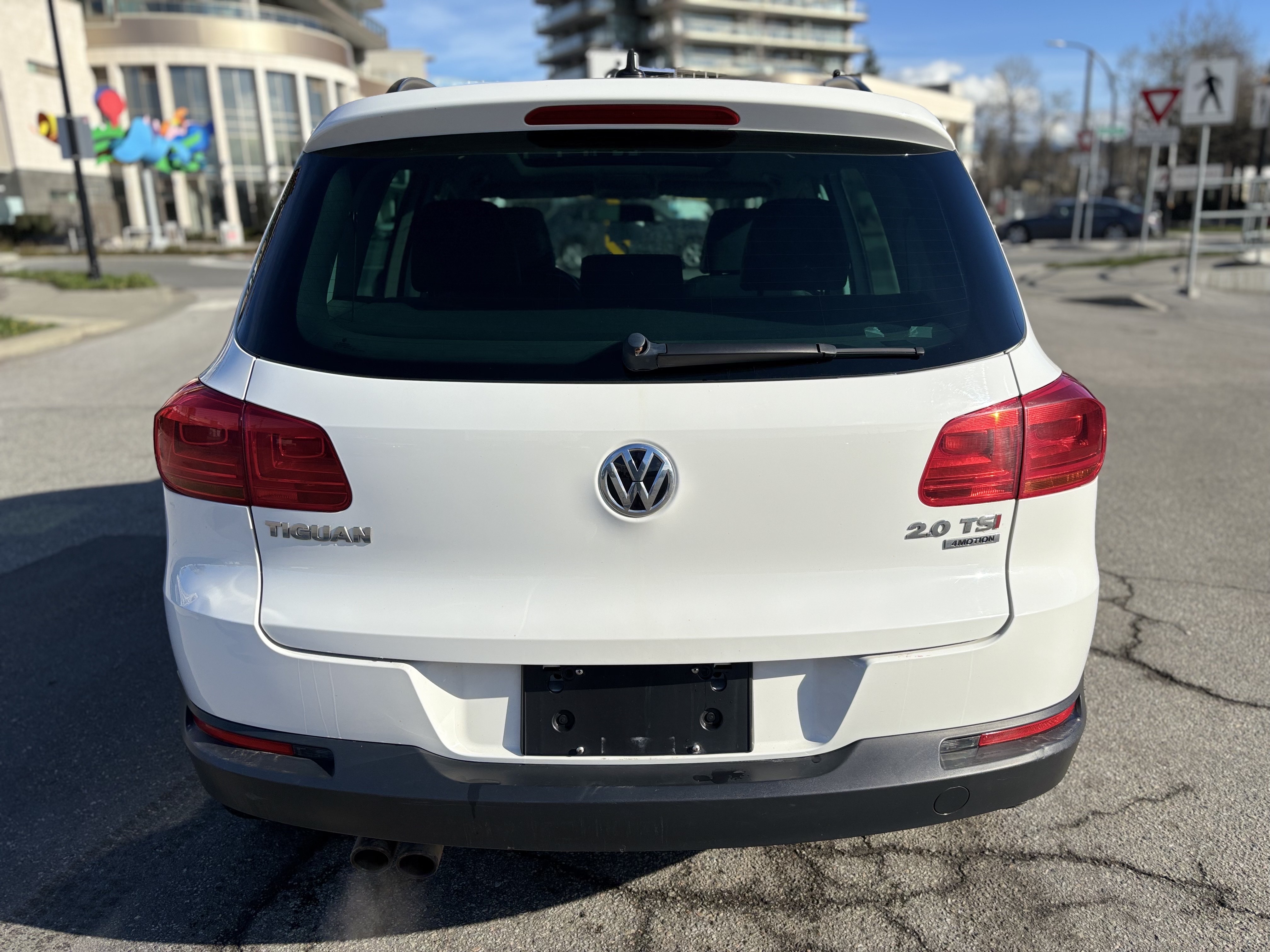 /canwestautoinc/2014-Volkswagen-Tiguan-907979166471137.jpg