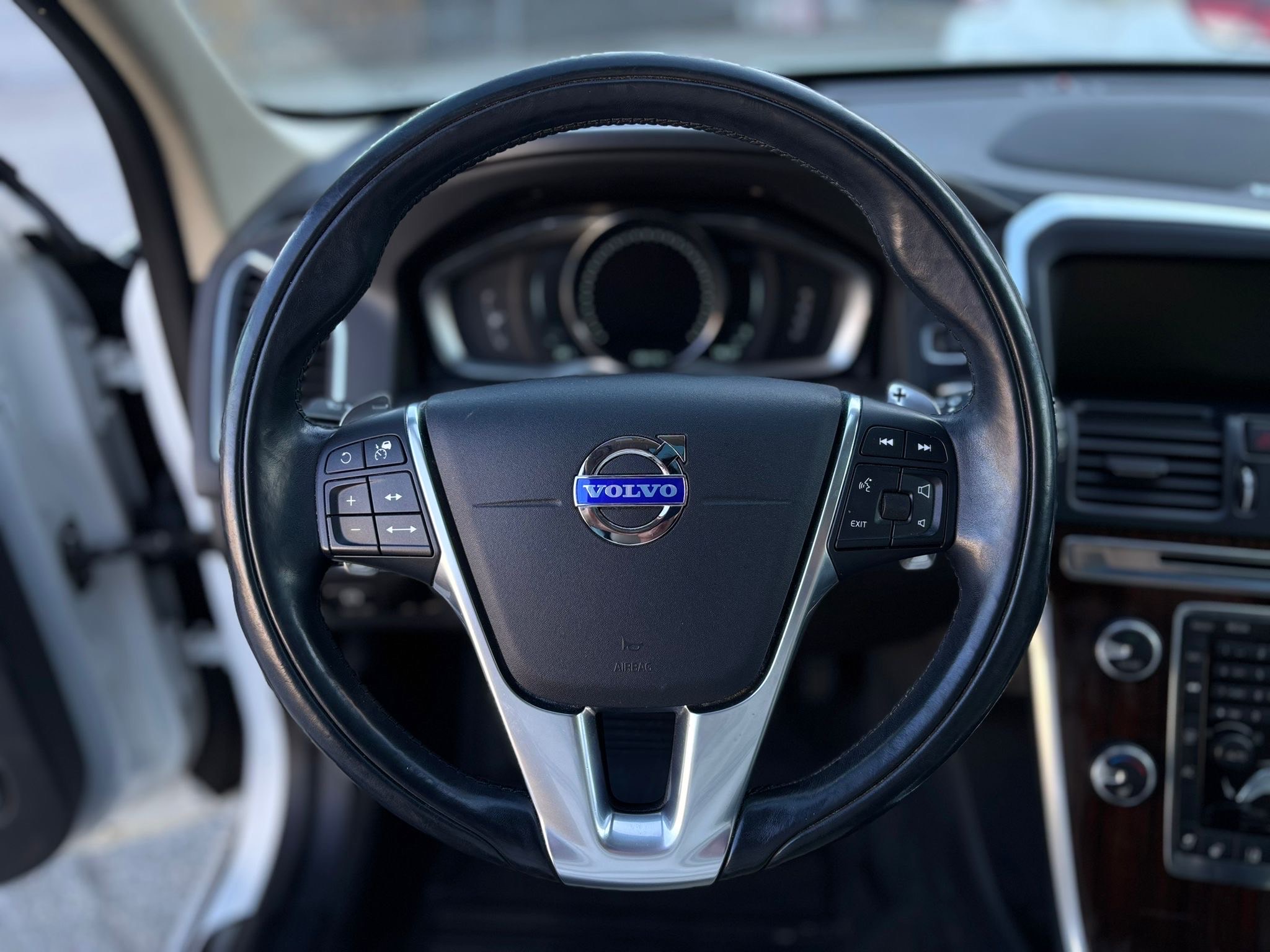 /canwestautoinc/2014-Volvo-XC60-11007240042193245.jpg