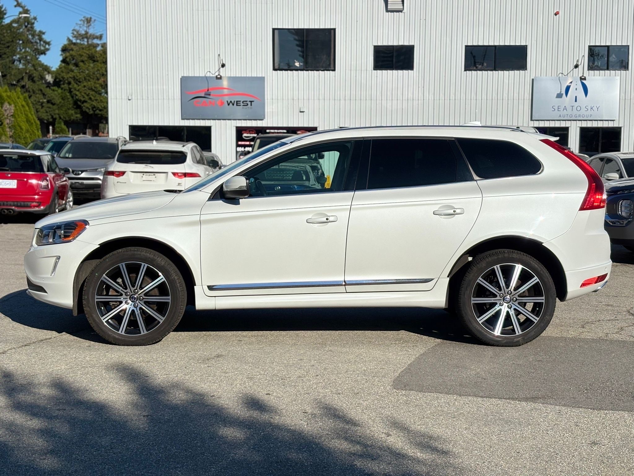 /canwestautoinc/2014-Volvo-XC60-21986737029383718.jpg