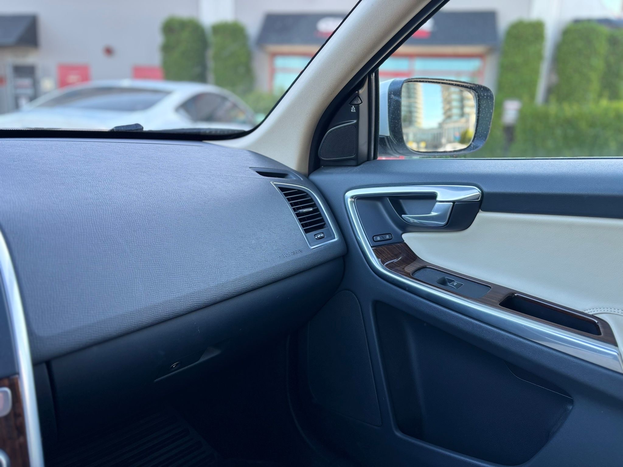 /canwestautoinc/2014-Volvo-XC60-5291878757984276.jpg