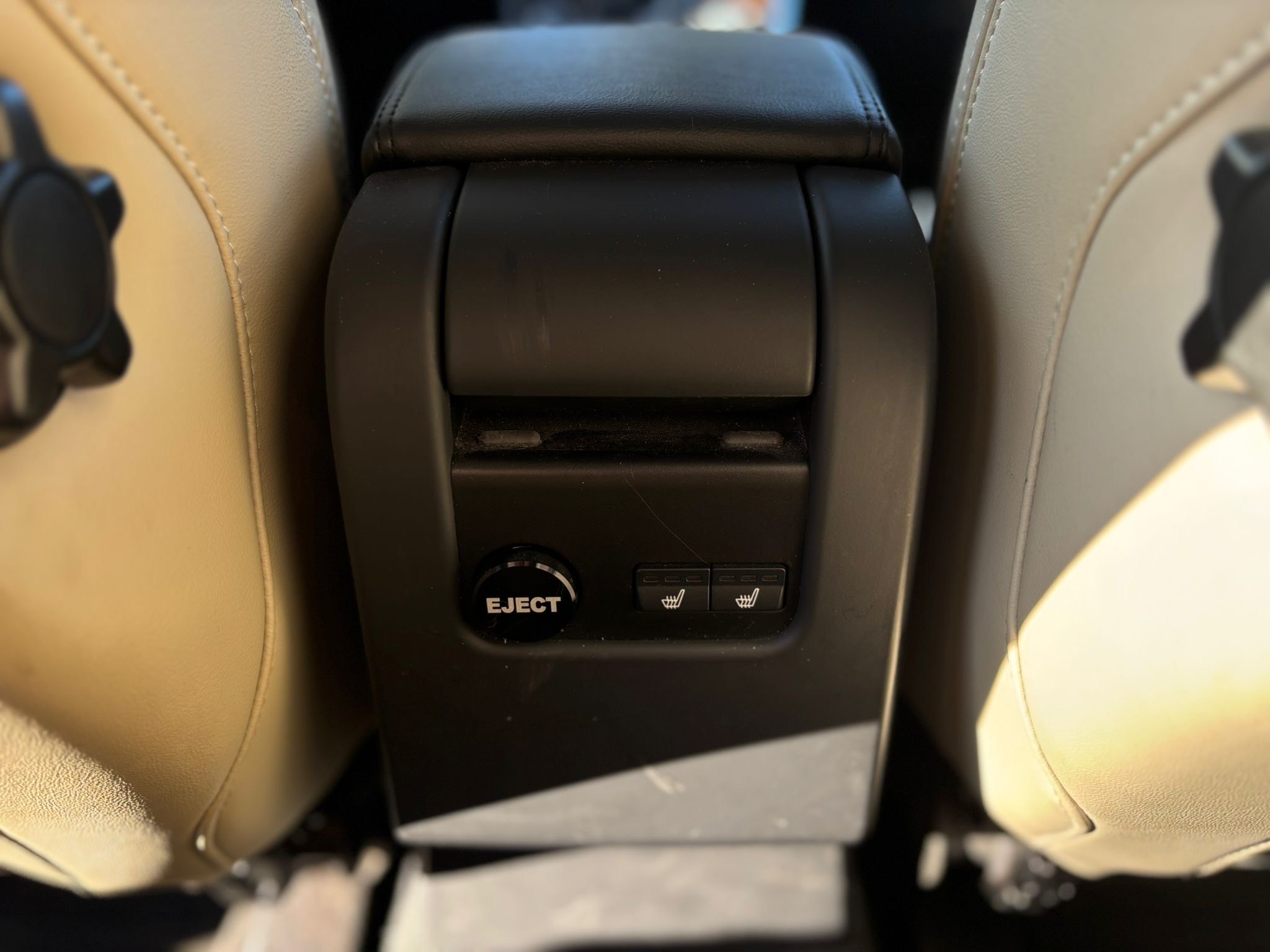 /canwestautoinc/2014-Volvo-XC60-6311868851949034.jpg