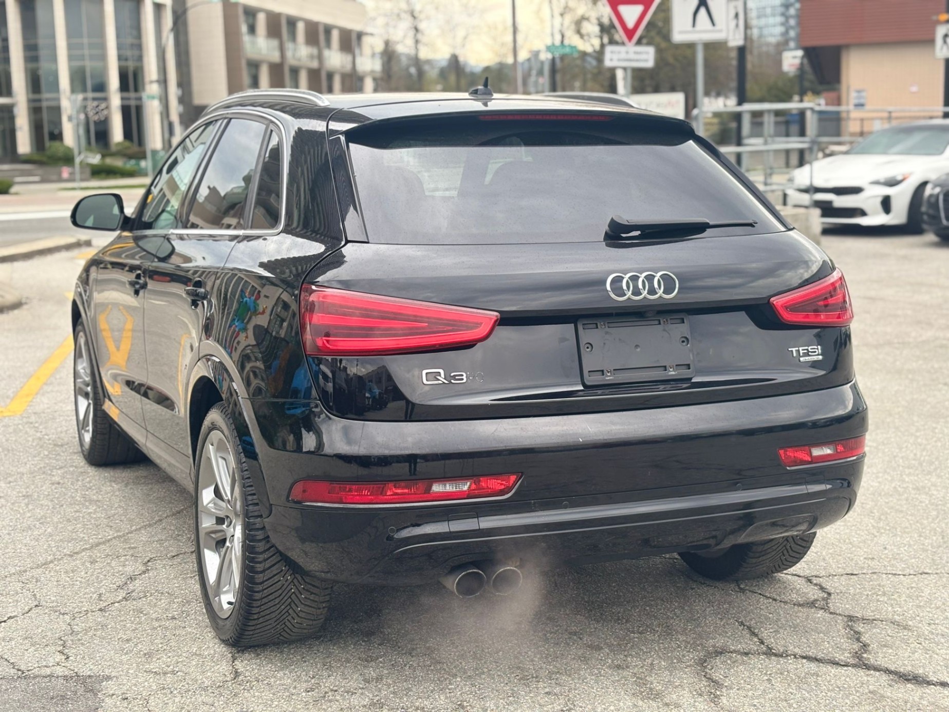 /canwestautoinc/2015-Audi-Q3-32955265337641393.jpg