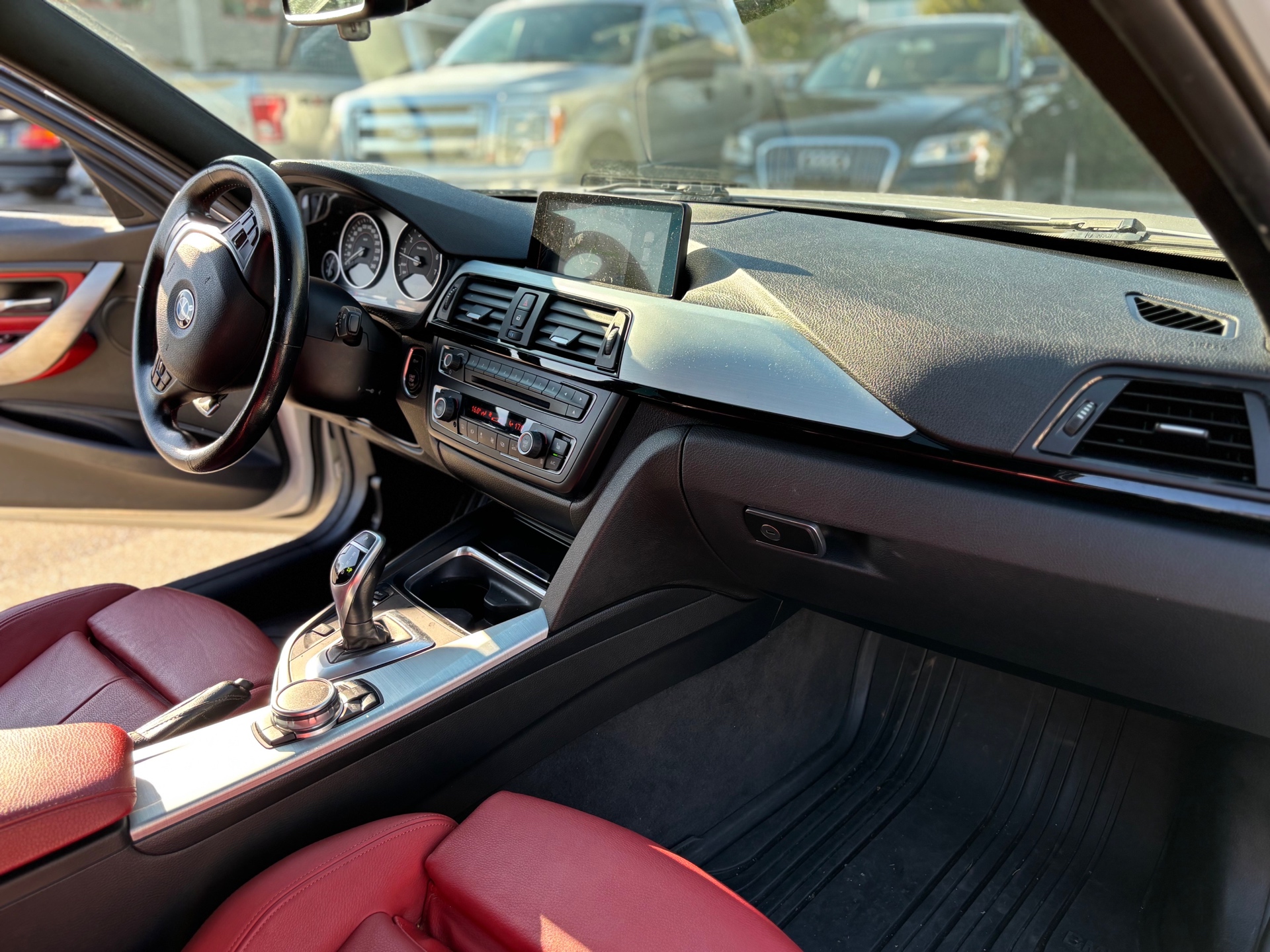 /canwestautoinc/2015-BMW-3Series-34895928995345127.jpg