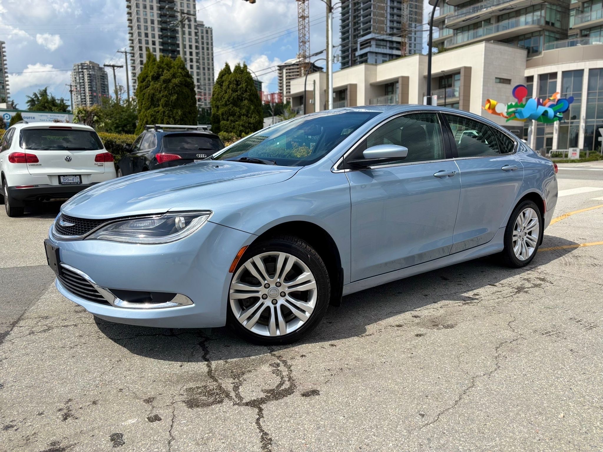 /canwestautoinc/2015-Chrysler-200-5295811105051822.jpg