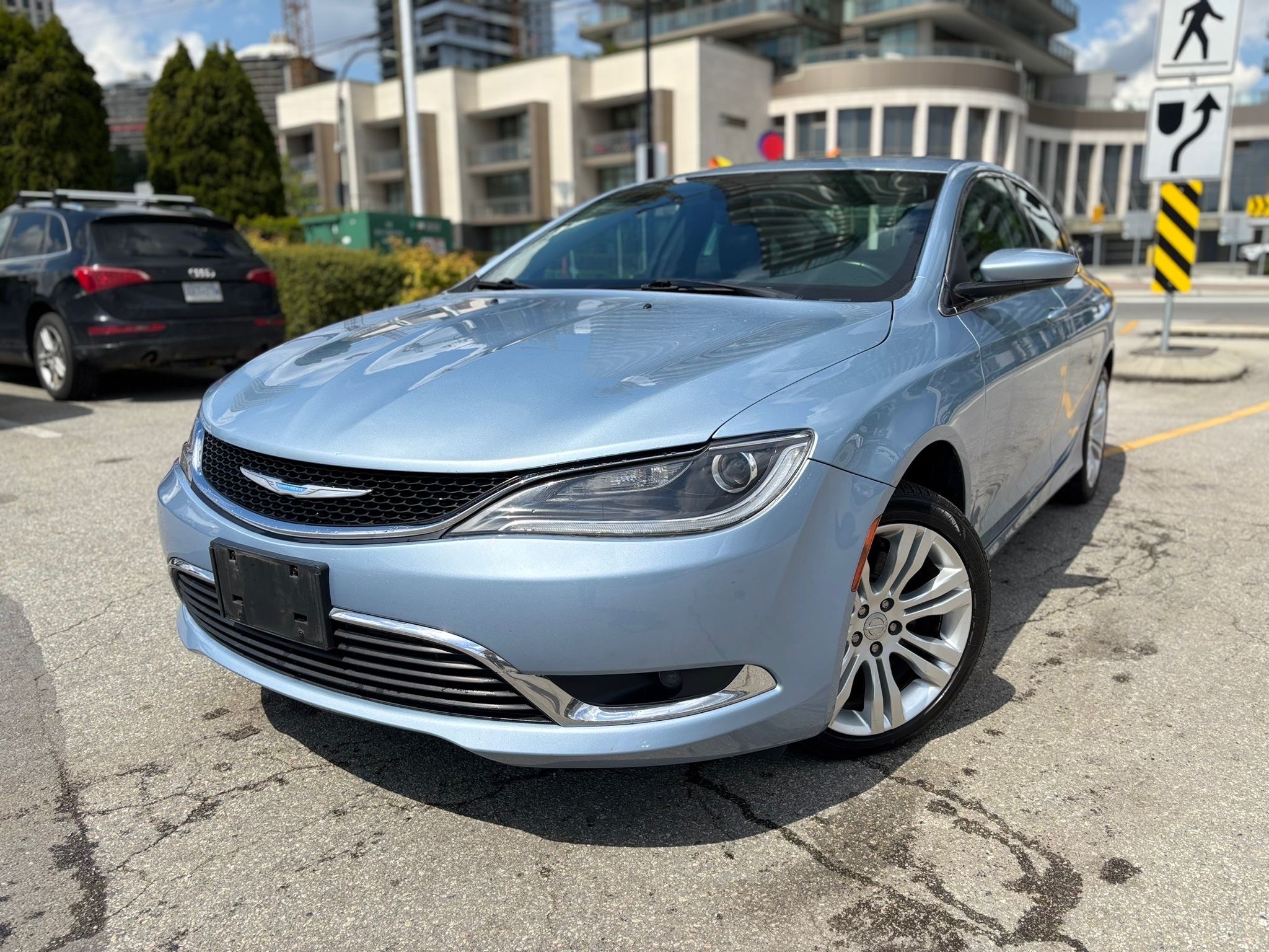 /canwestautoinc/2015-Chrysler-200-802499594505421.jpg