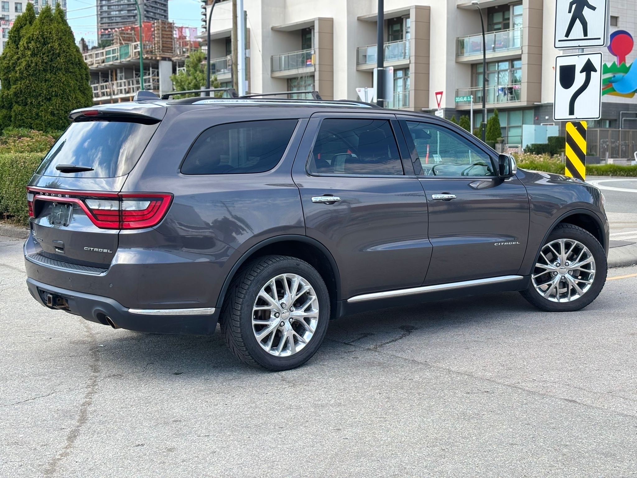 /canwestautoinc/2015-Dodge-Durango-10590259711706462.jpg