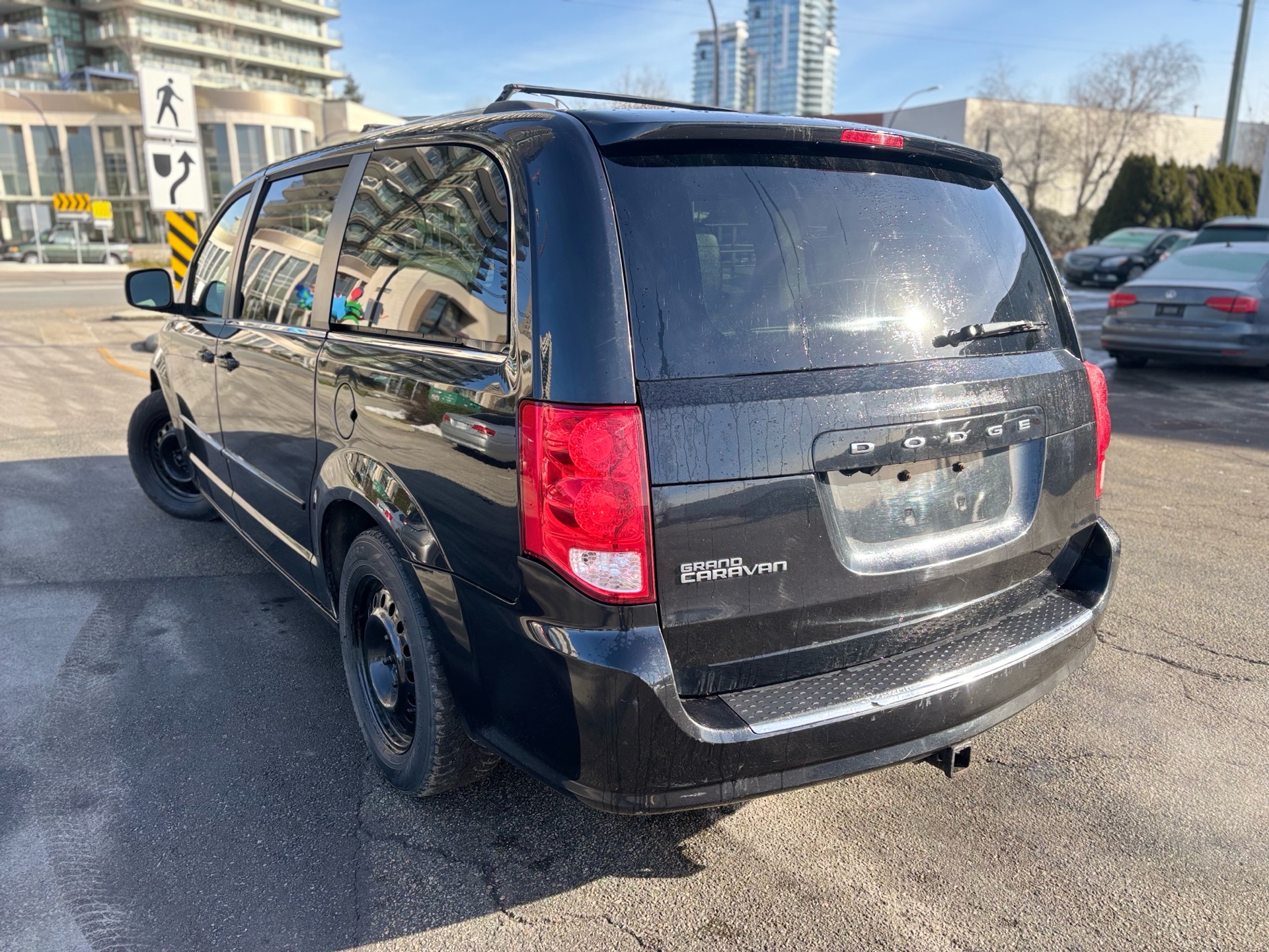 /canwestautoinc/2015-Dodge-GrandCaravan-1464218616308144.jpg