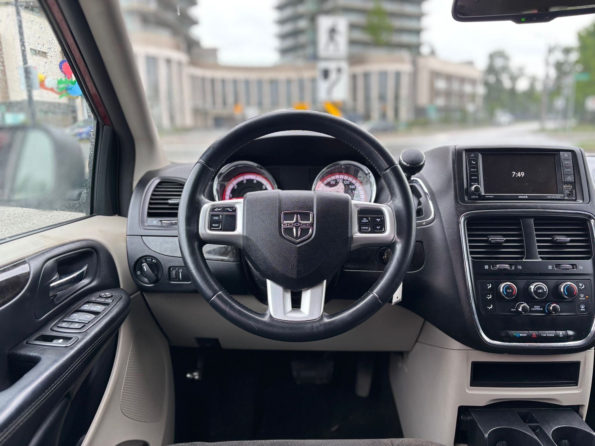 /canwestautoinc/2015-Dodge-GrandCaravan-36909129917155314.jpg