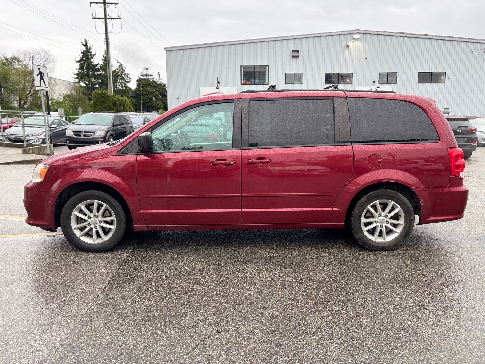 /canwestautoinc/2015-Dodge-GrandCaravan-6476007996699371.jpg