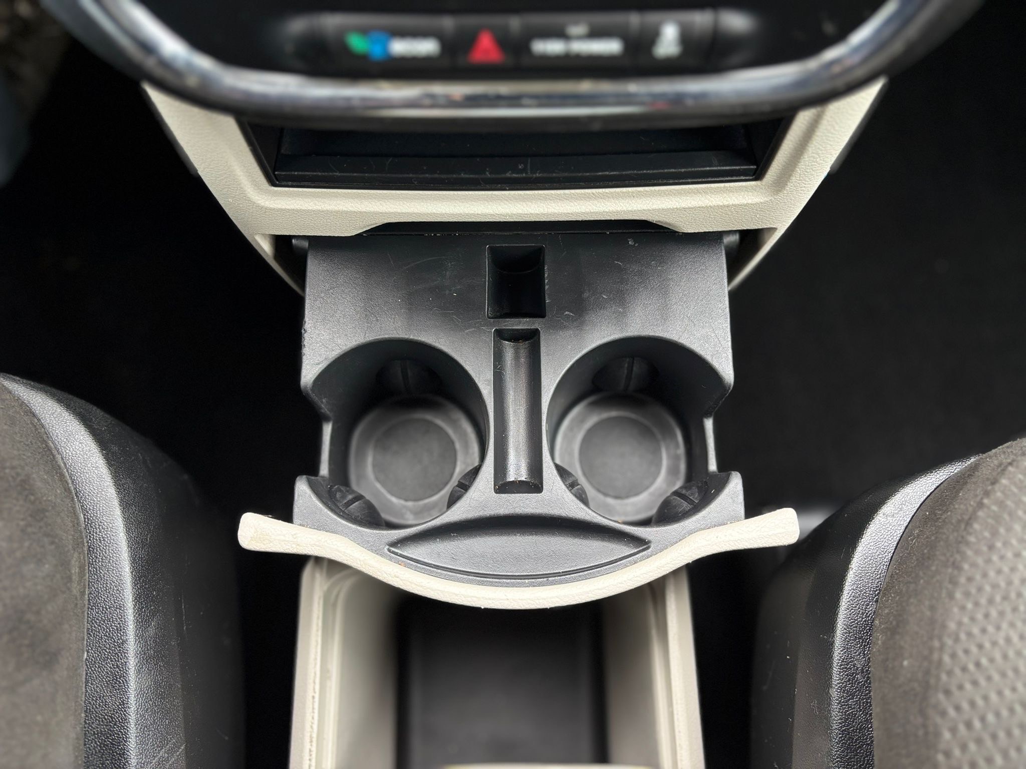 /canwestautoinc/2015-Dodge-GrandCaravan-655654341223084.jpg