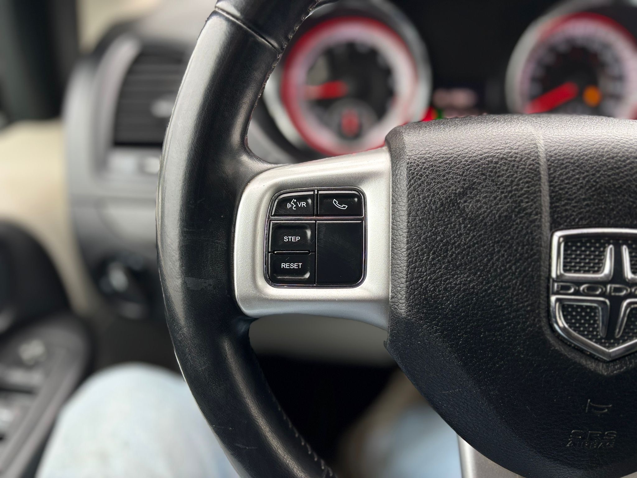 /canwestautoinc/2015-Dodge-GrandCaravan-8802070646682179.jpg