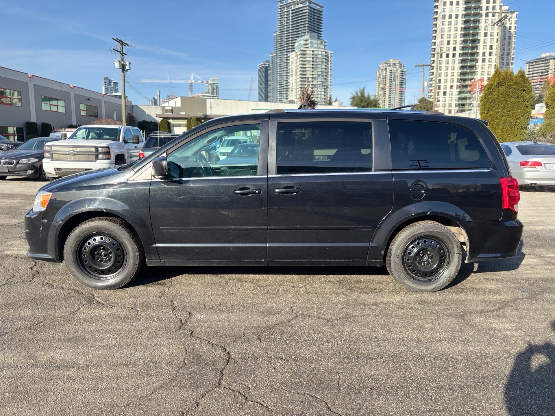 /canwestautoinc/2015-Dodge-GrandCaravan-9119300658989331.jpg