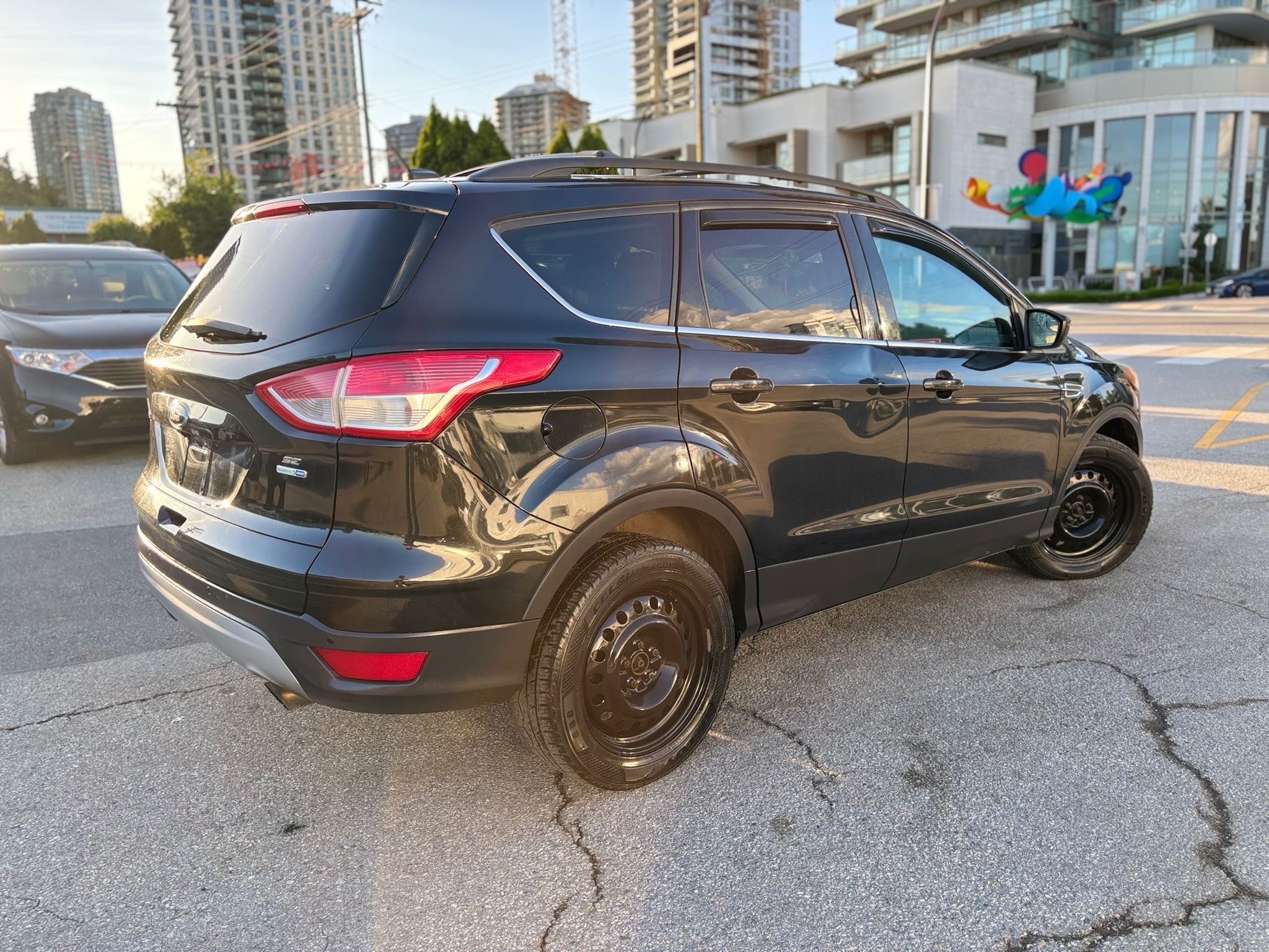 /canwestautoinc/2015-Ford-Escape-14251113623962985.jpg