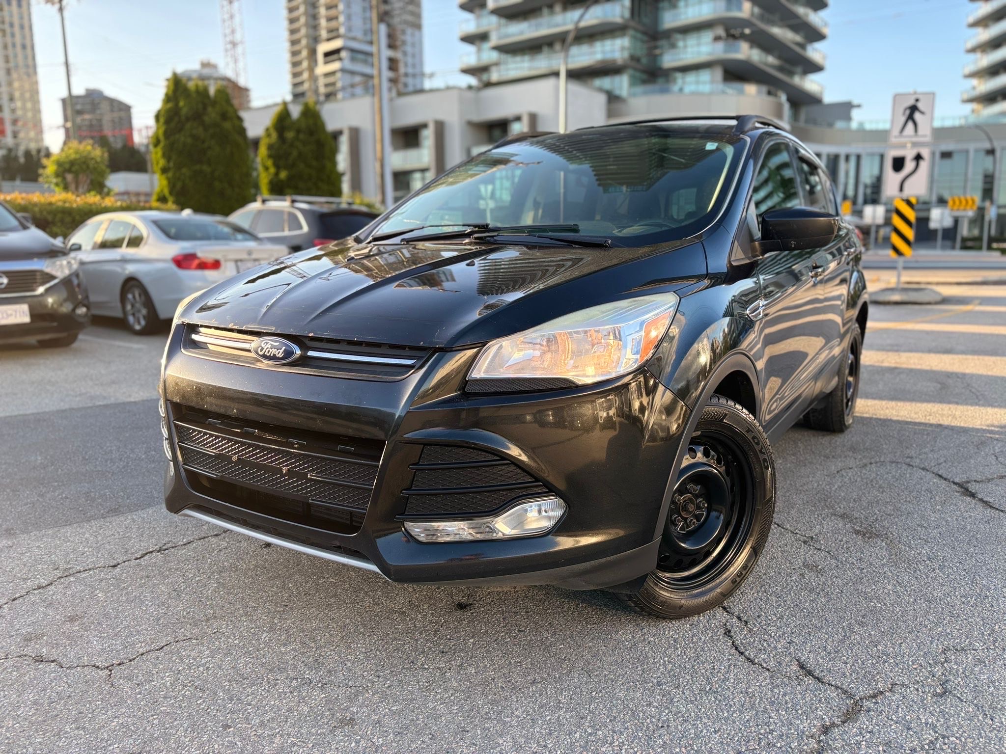 /canwestautoinc/2015-Ford-Escape-27469769978036296.jpg