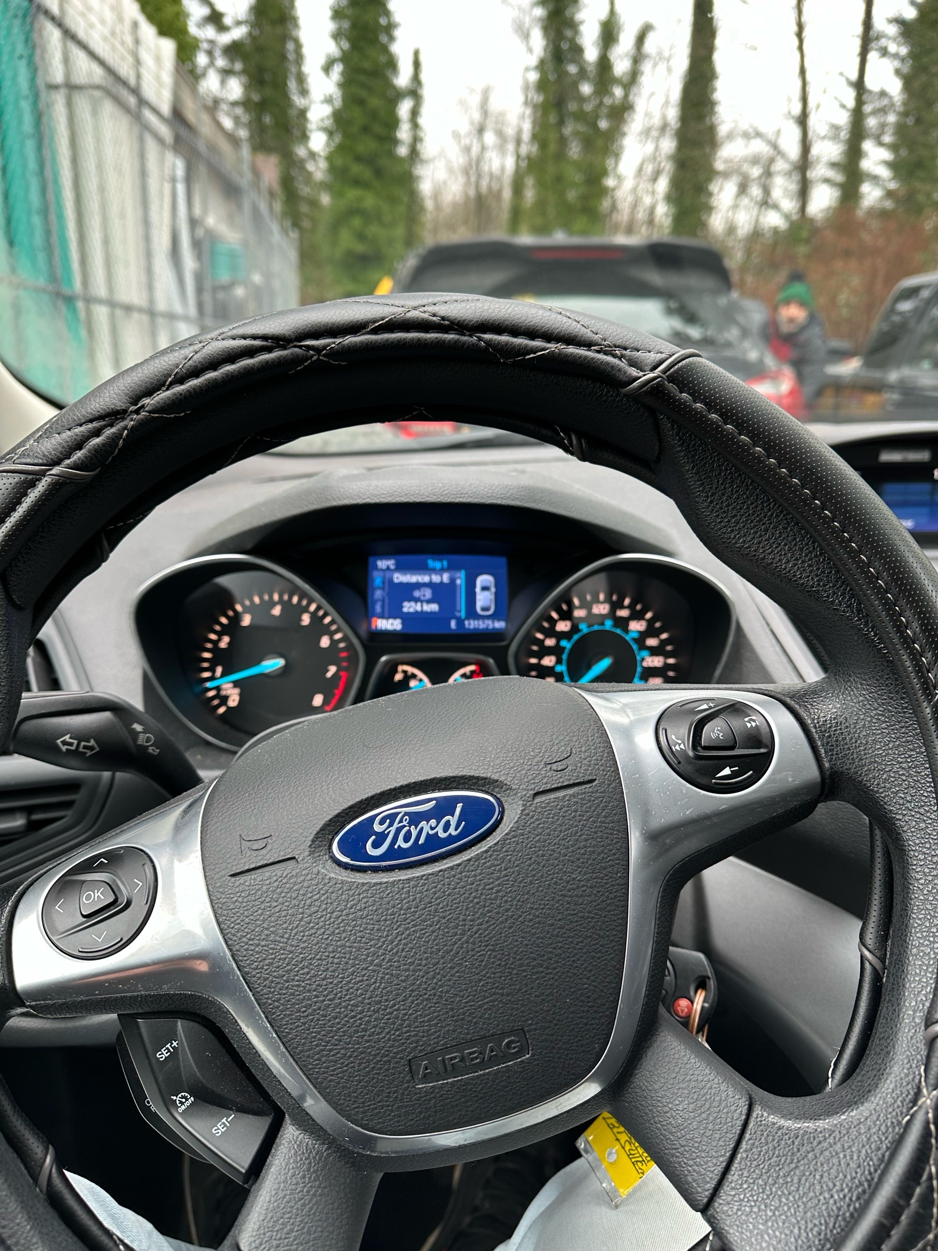/canwestautoinc/2015-Ford-Escape-6522399036887343.jpg