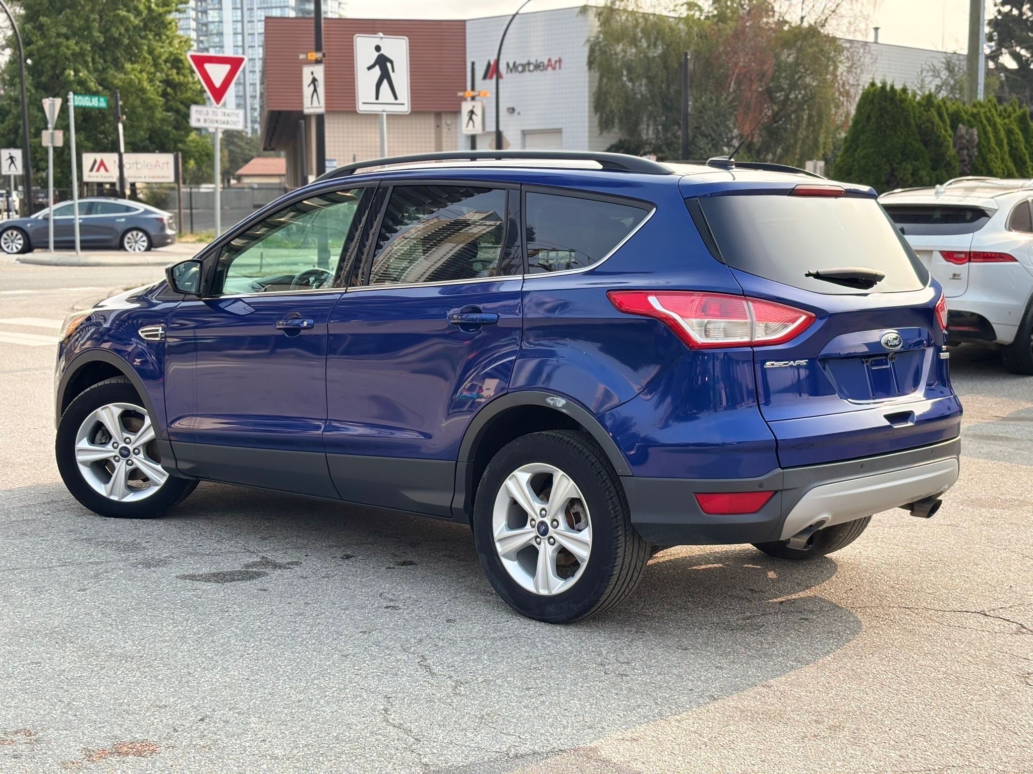 /canwestautoinc/2015-Ford-Escape-7638409618695776.jpg
