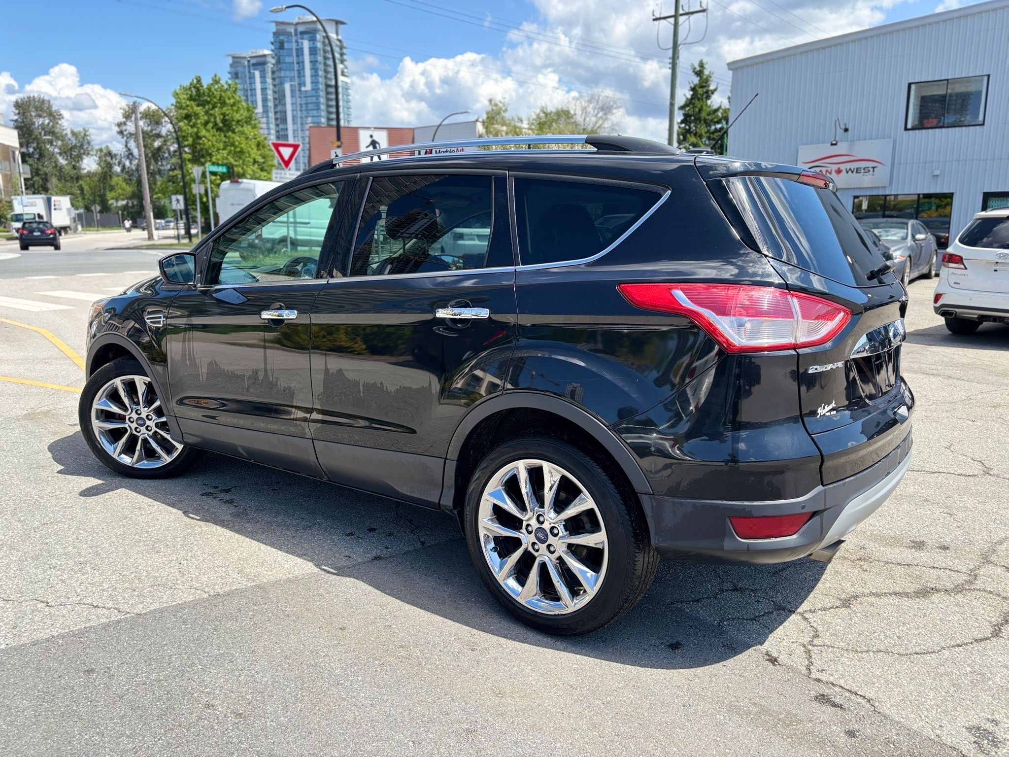 /canwestautoinc/2015-Ford-Escape-7893932341020569.jpg