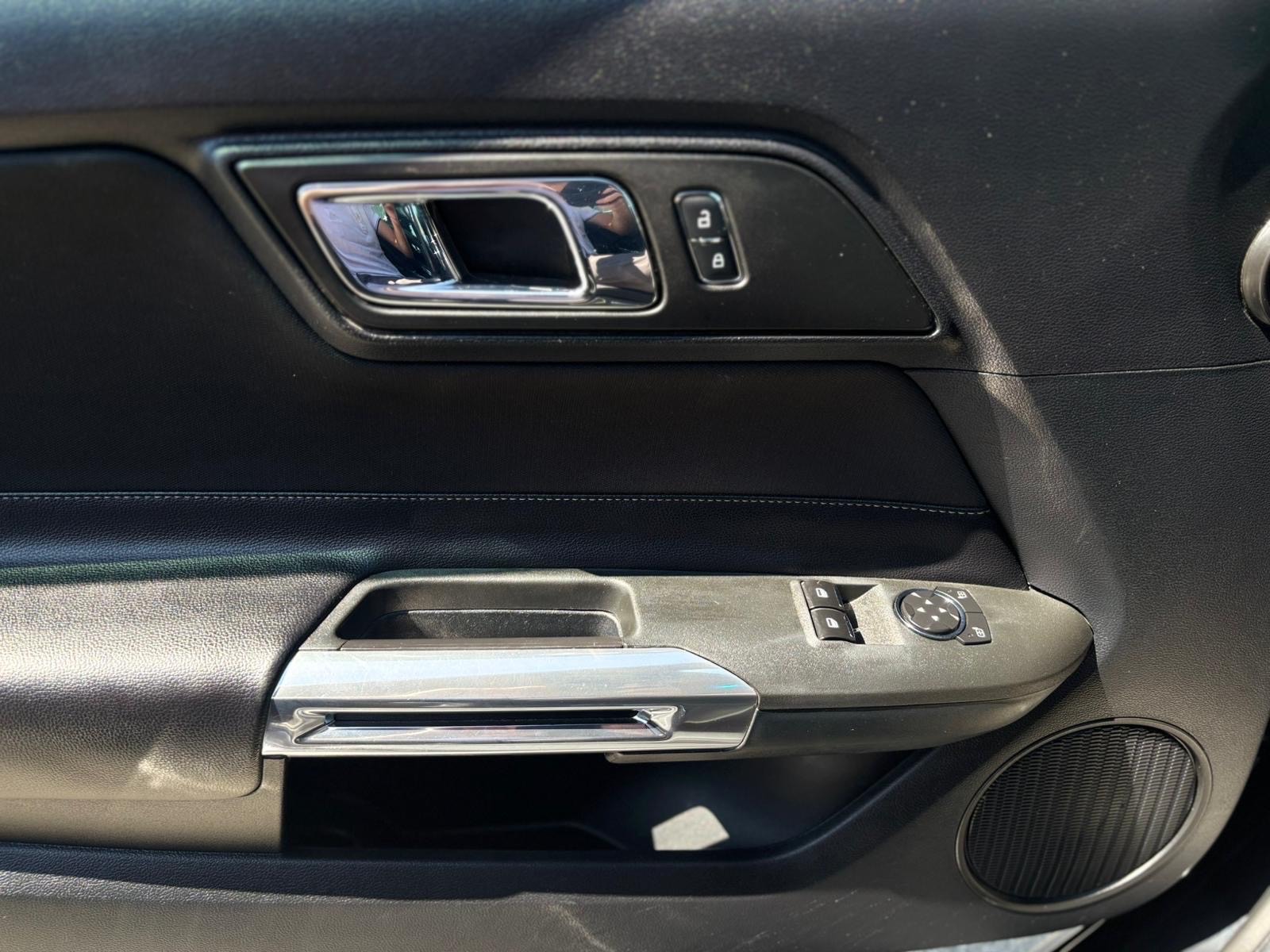 /canwestautoinc/2015-Ford-Mustang-4417184940009198.jpg