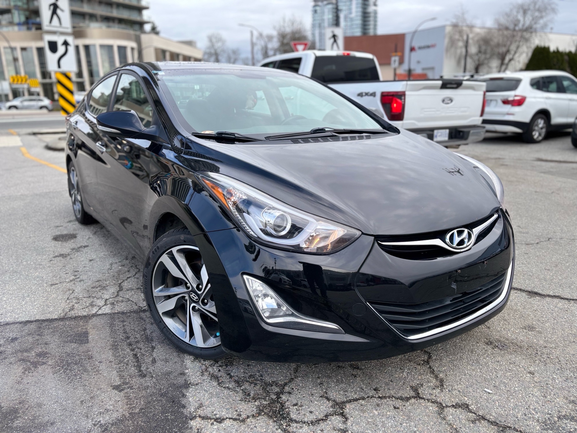 /canwestautoinc/2015-Hyundai-Elantra-7253183454933947.jpg