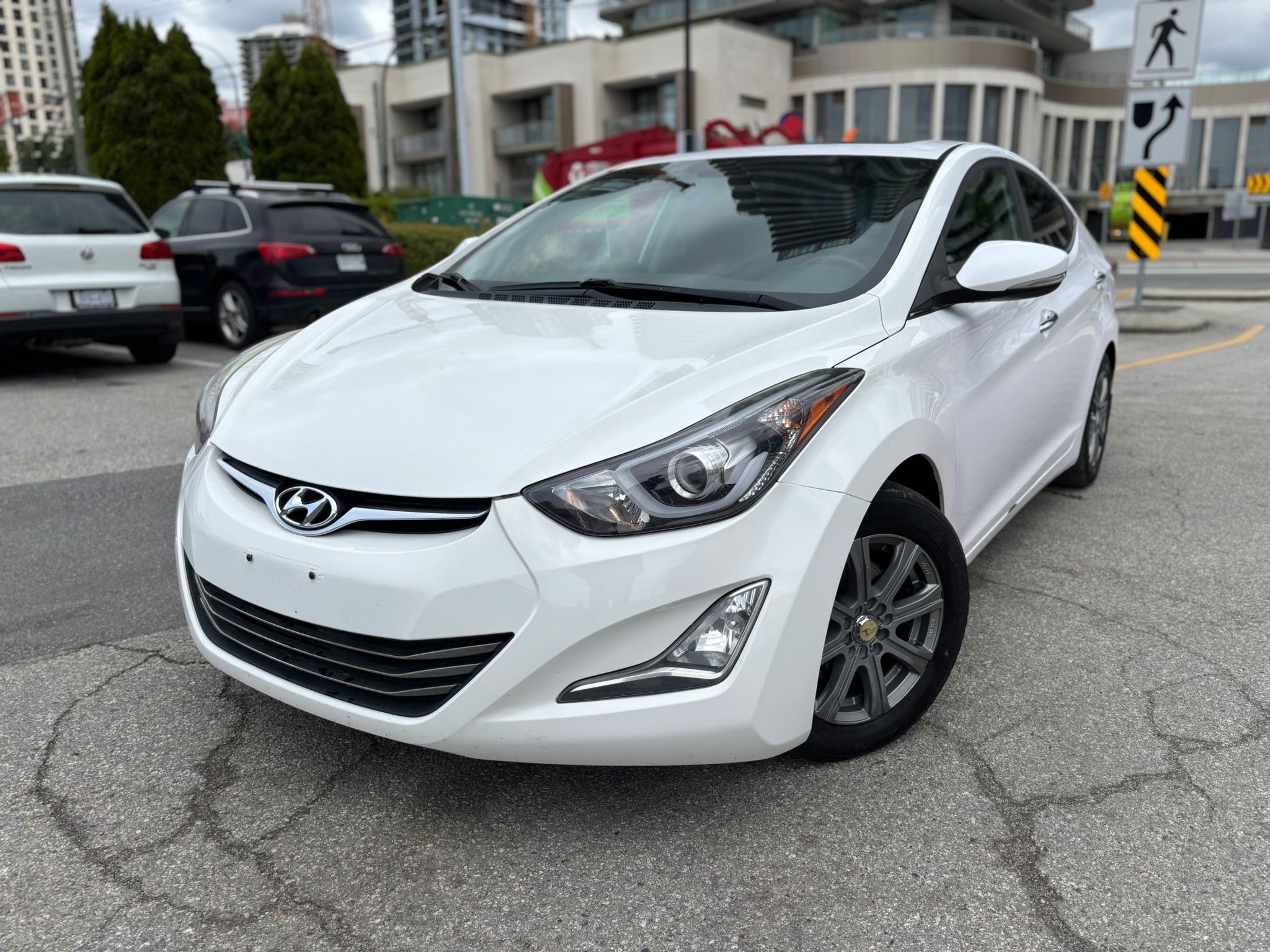 /canwestautoinc/2015-Hyundai-Elantra-7748091507017407.jpg