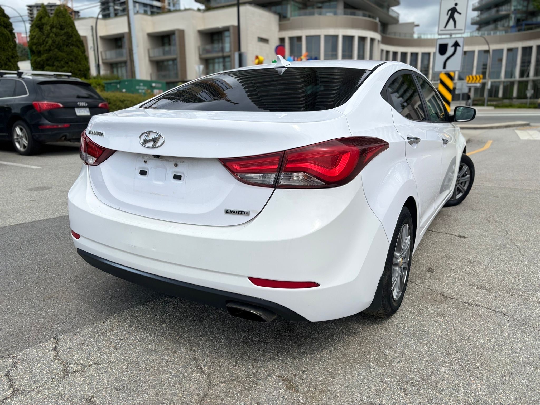 /canwestautoinc/2015-Hyundai-Elantra-7893542757476897.jpg