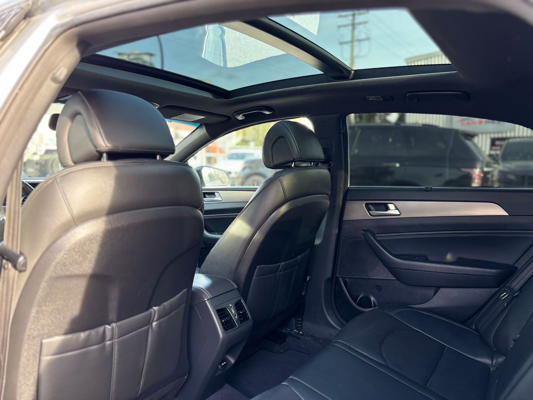 /canwestautoinc/2015-Hyundai-Sonata-09049250248382545.jpg