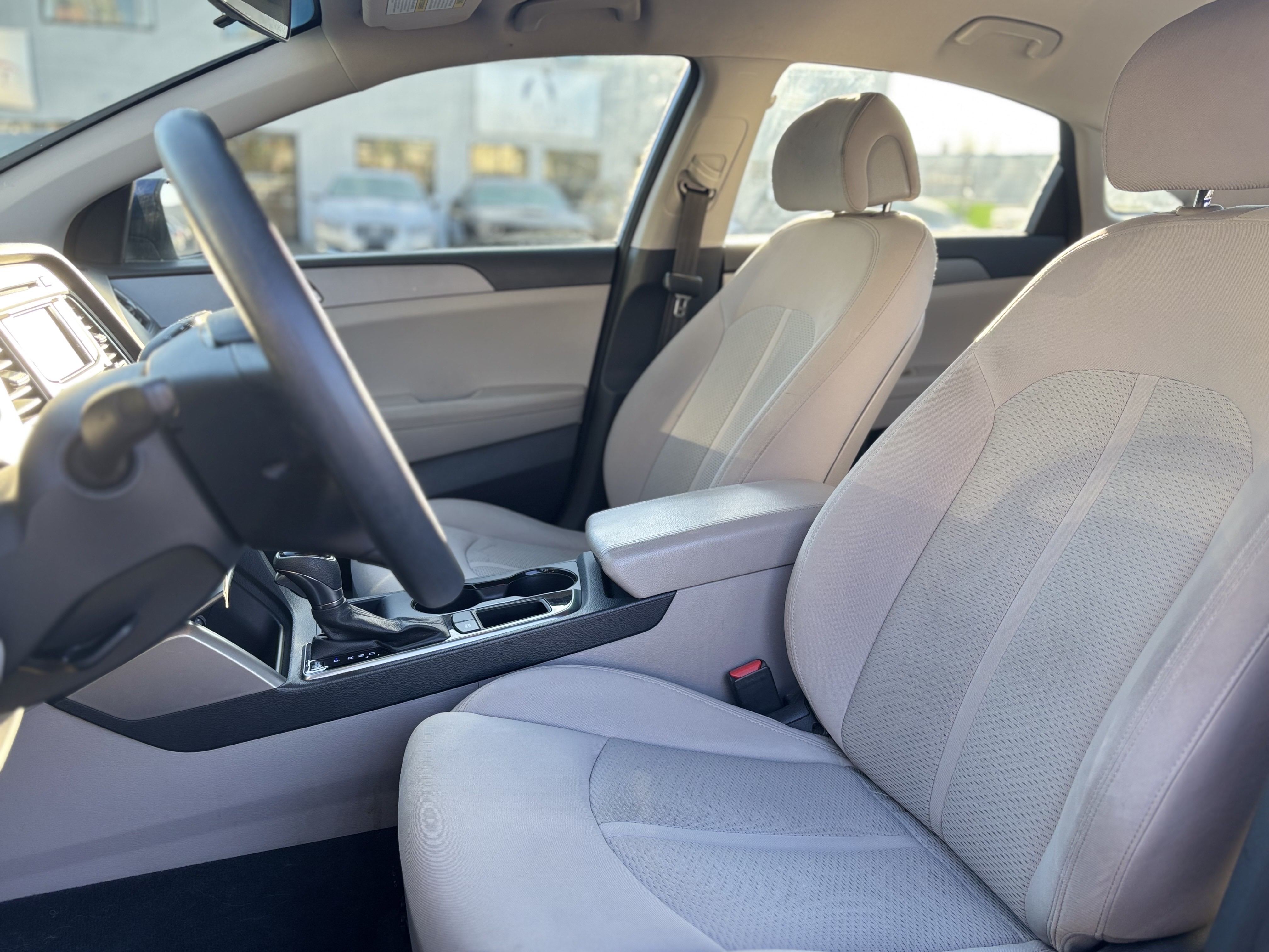 /canwestautoinc/2015-Hyundai-Sonata-09316537296907867.jpg