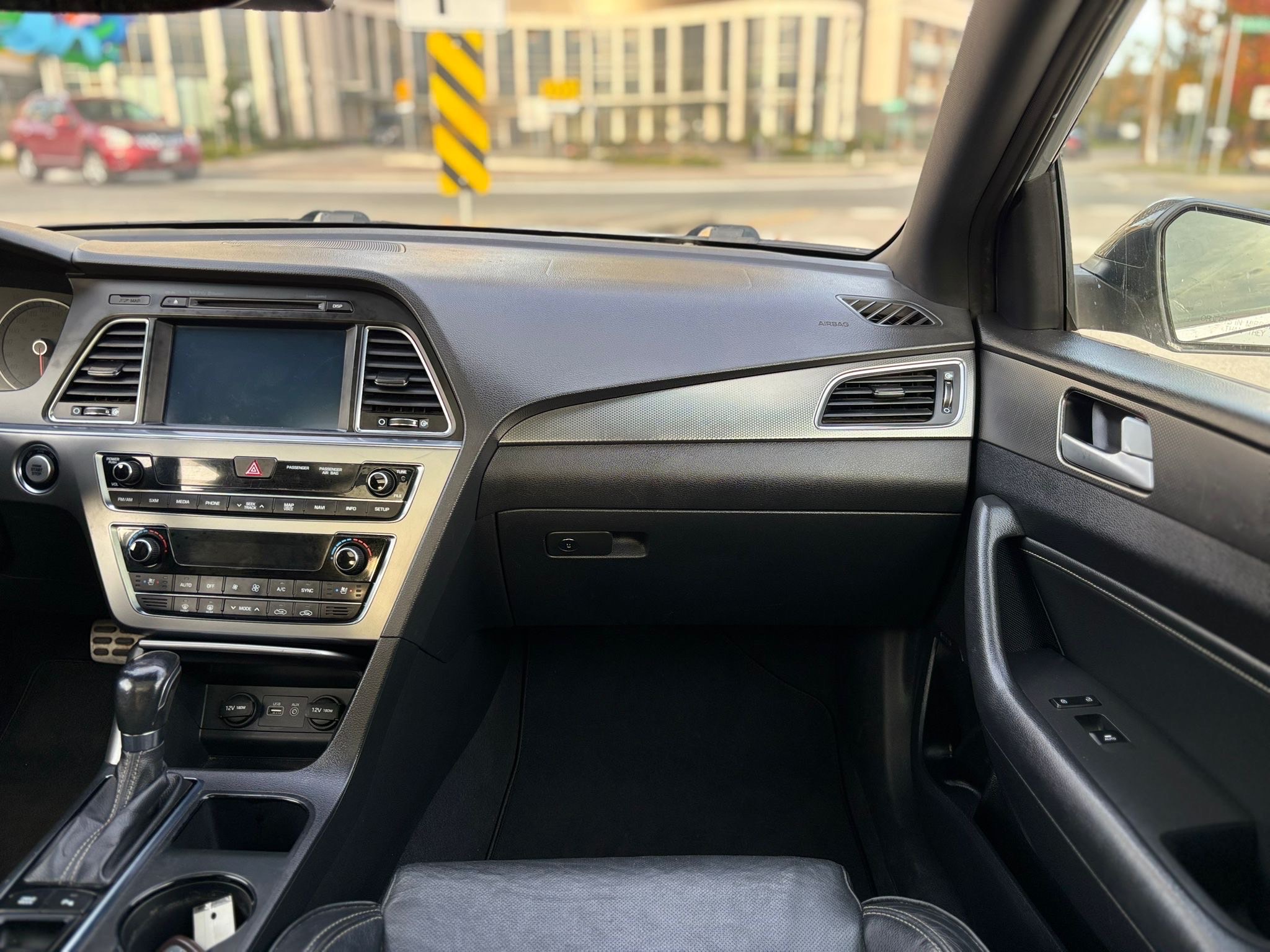 /canwestautoinc/2015-Hyundai-Sonata-10480984589021602.jpg