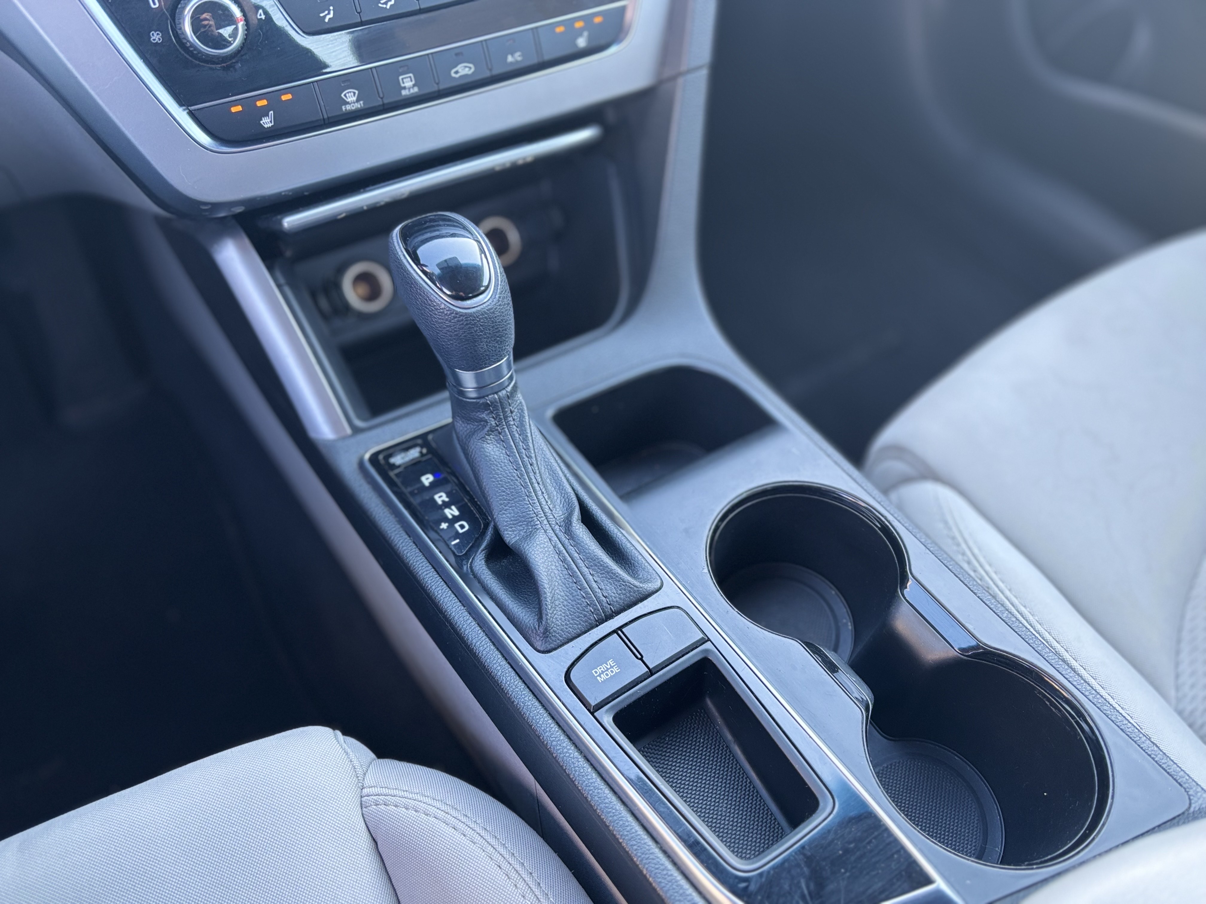 /canwestautoinc/2015-Hyundai-Sonata-1981488186964402.jpg