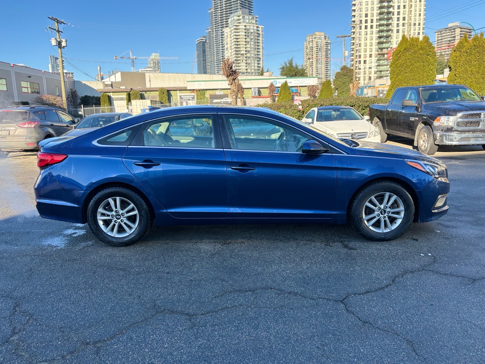 /canwestautoinc/2015-Hyundai-Sonata-2980340625630036.jpg