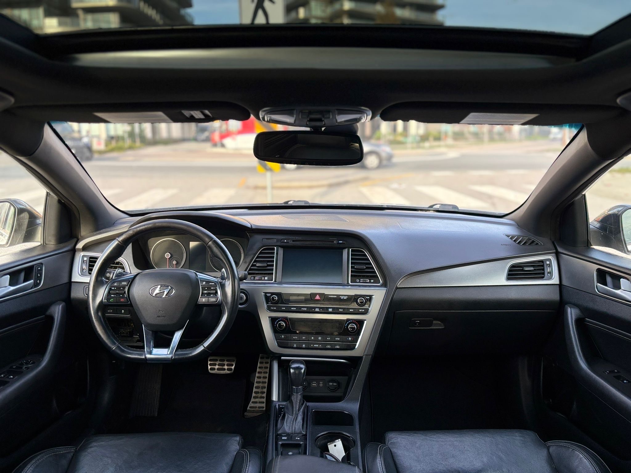 /canwestautoinc/2015-Hyundai-Sonata-4672452317052085.jpg