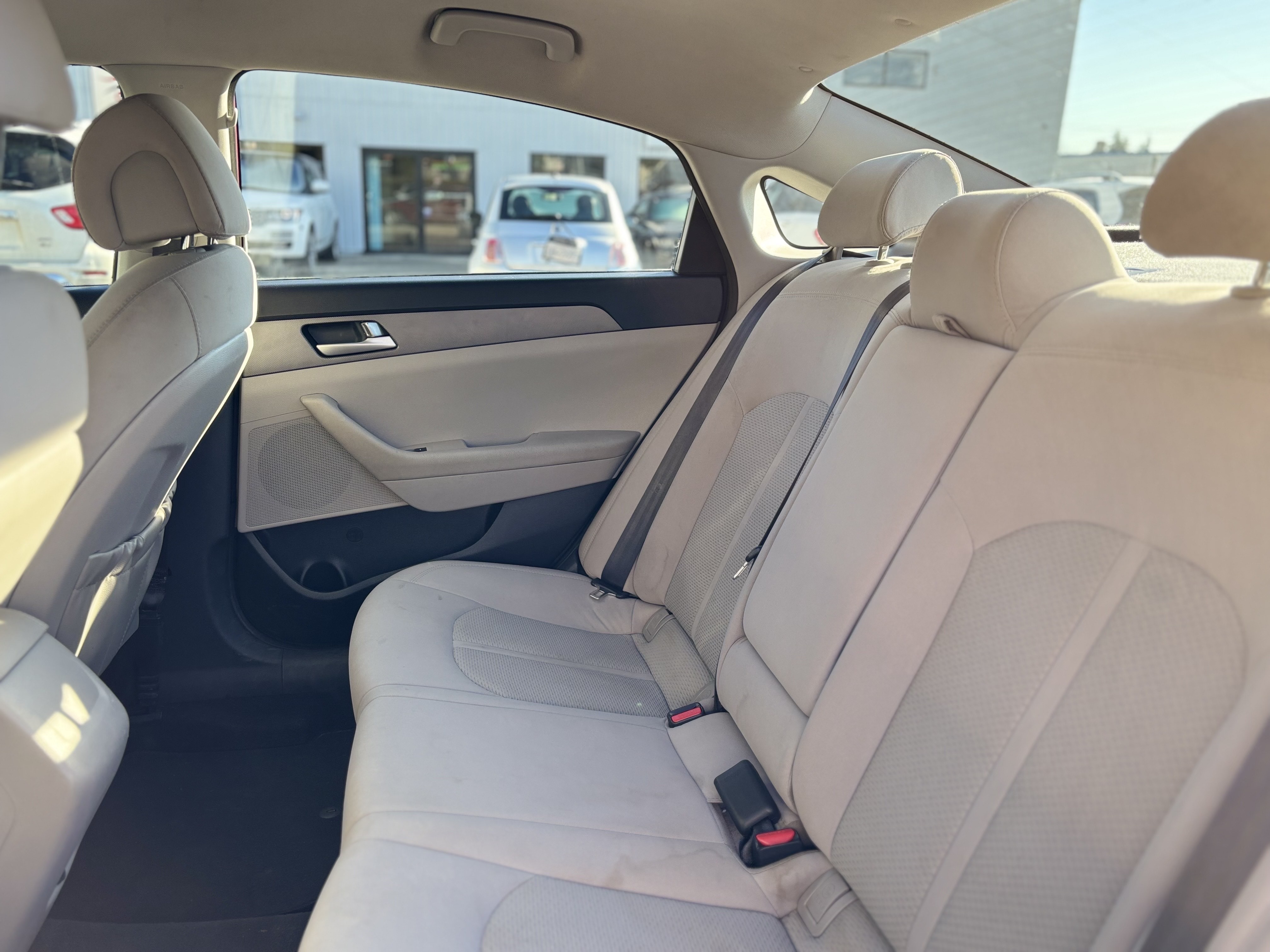 /canwestautoinc/2015-Hyundai-Sonata-6397960967191658.jpg