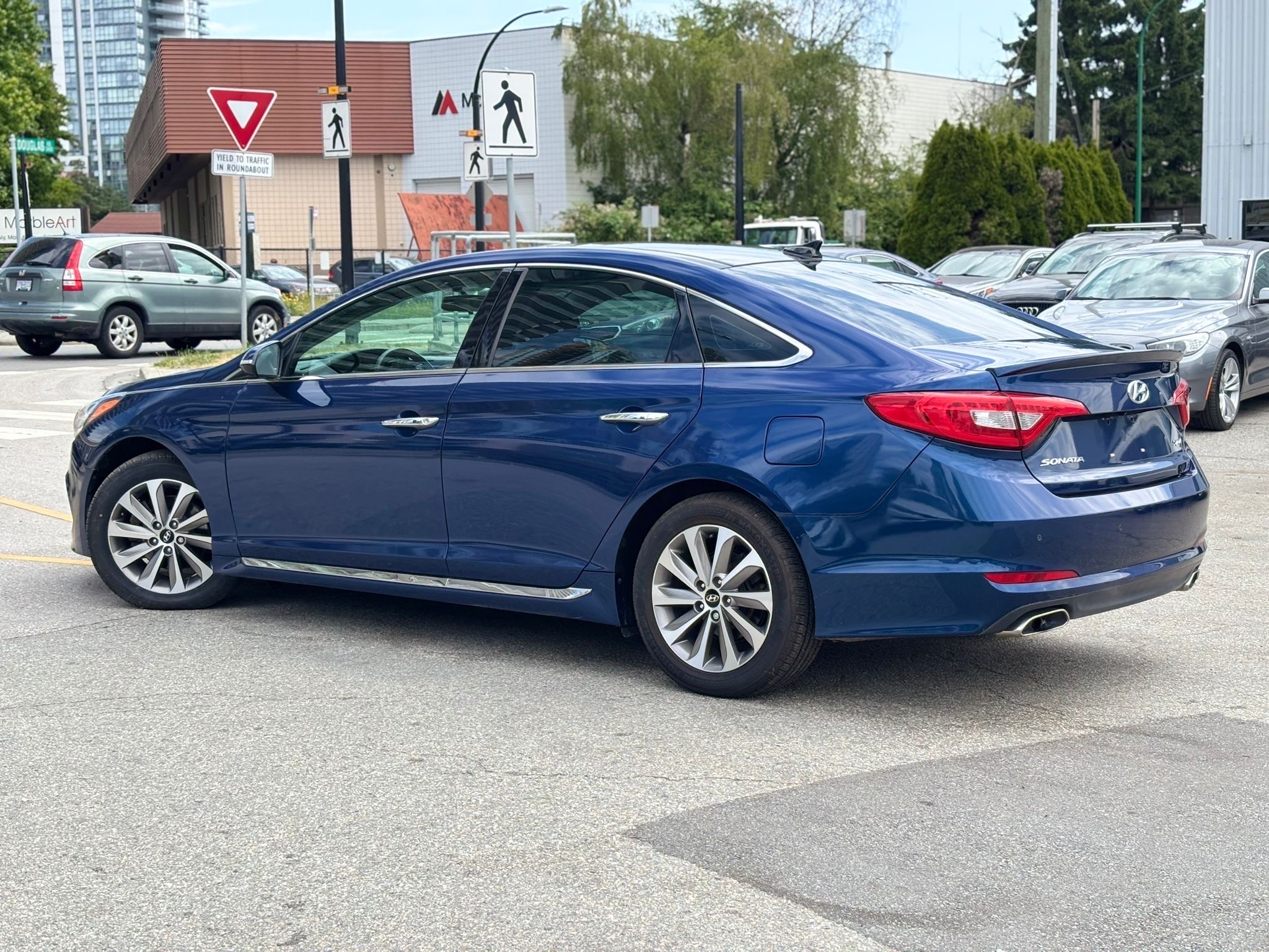 /canwestautoinc/2015-Hyundai-Sonata-7381610833083014.jpg