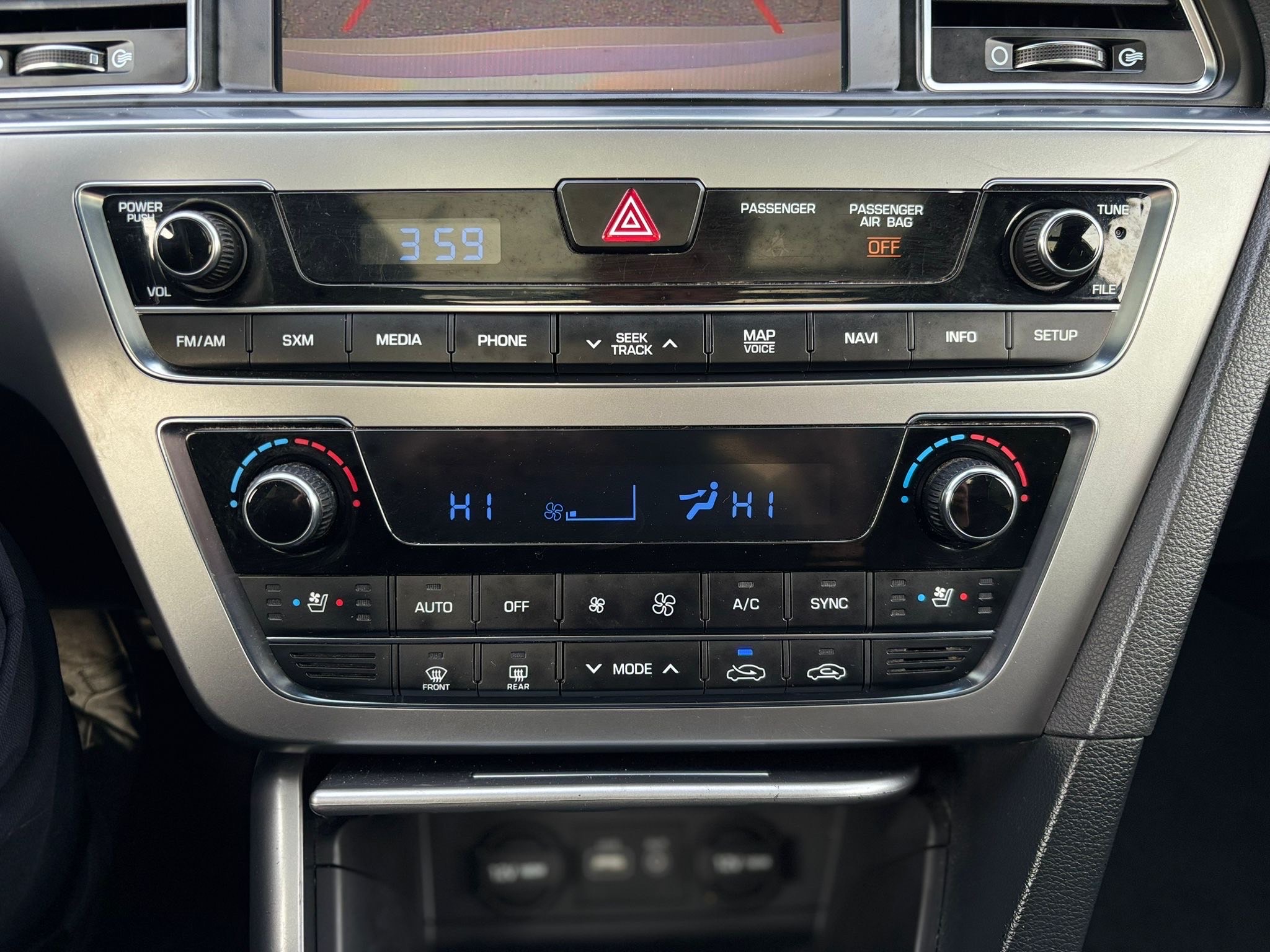 /canwestautoinc/2015-Hyundai-Sonata-8573493461845927.jpg